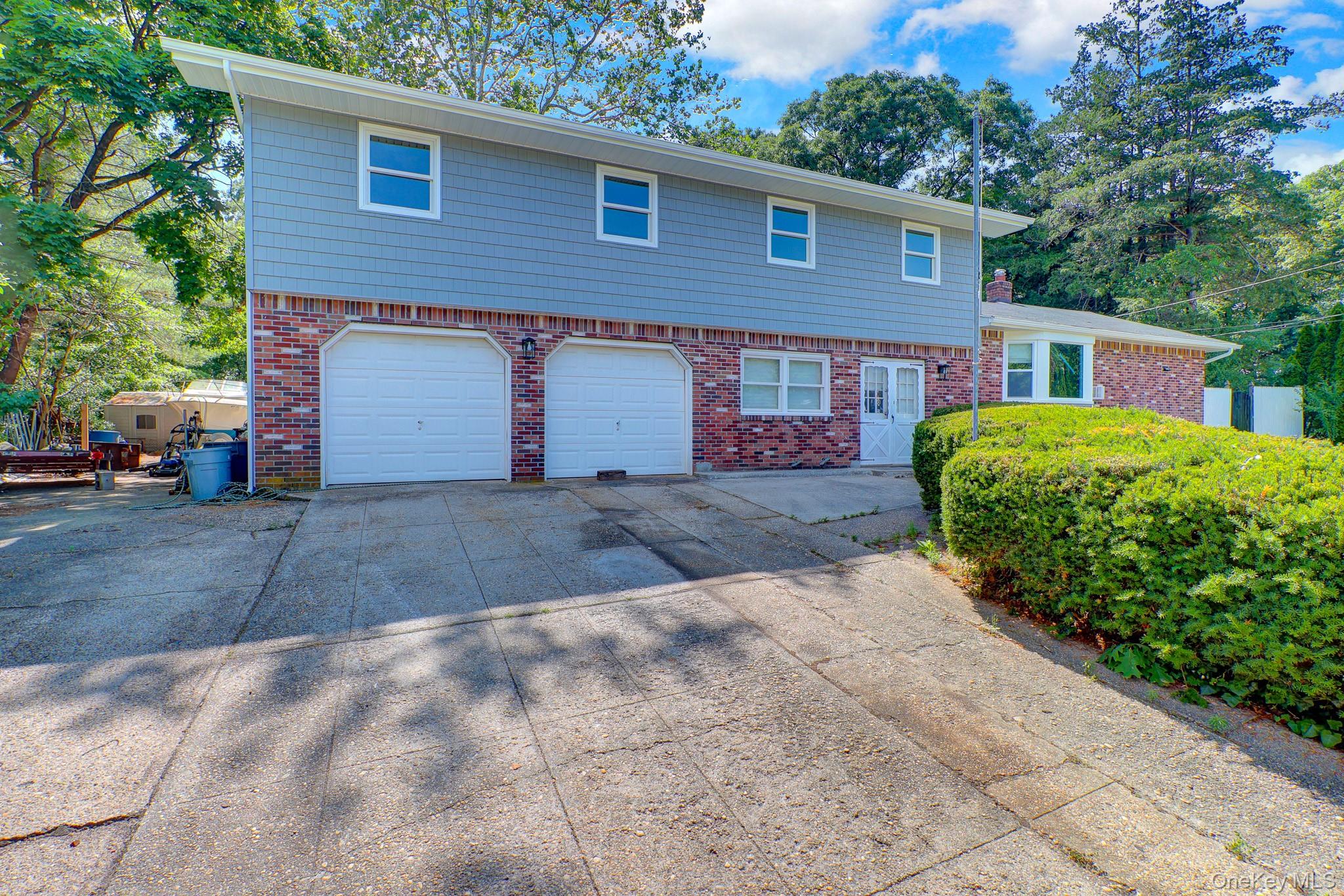 6 Stonington Circle – For Sale photo 2