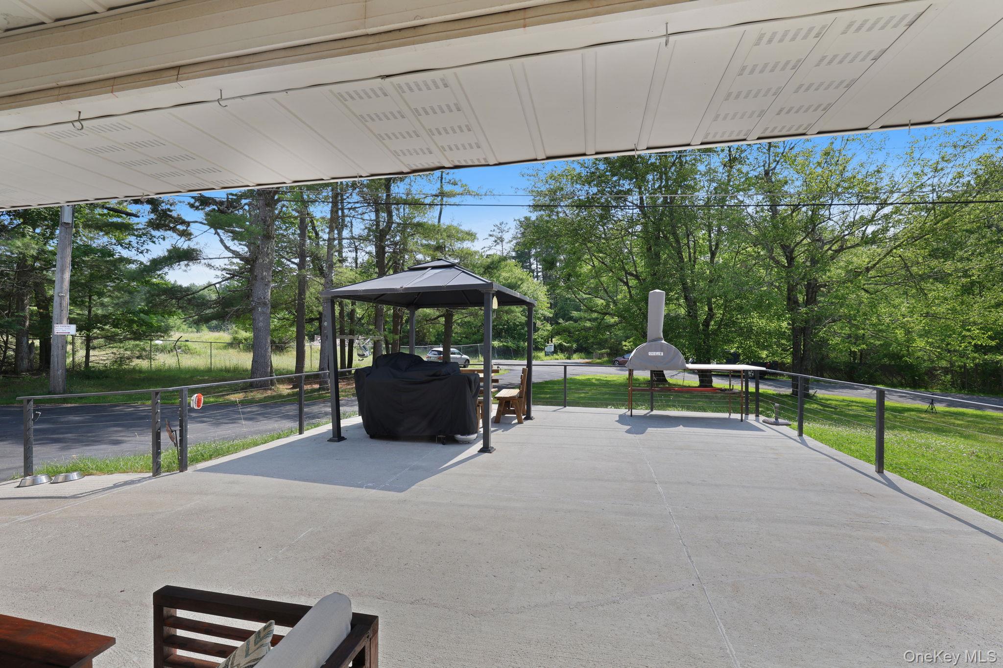 35 Kroeger Road – For Sale photo 3