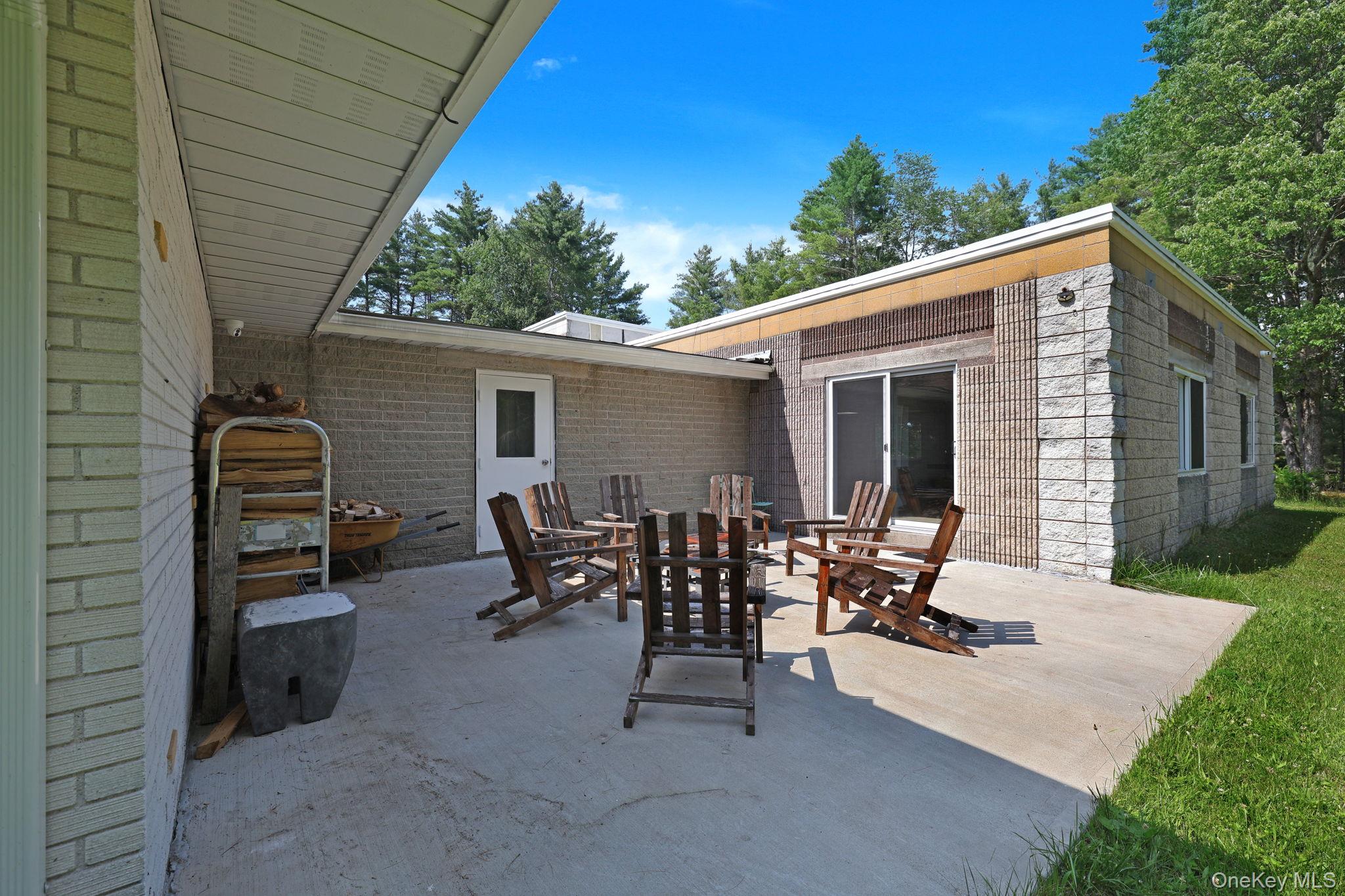35 Kroeger Road – For Sale photo 27