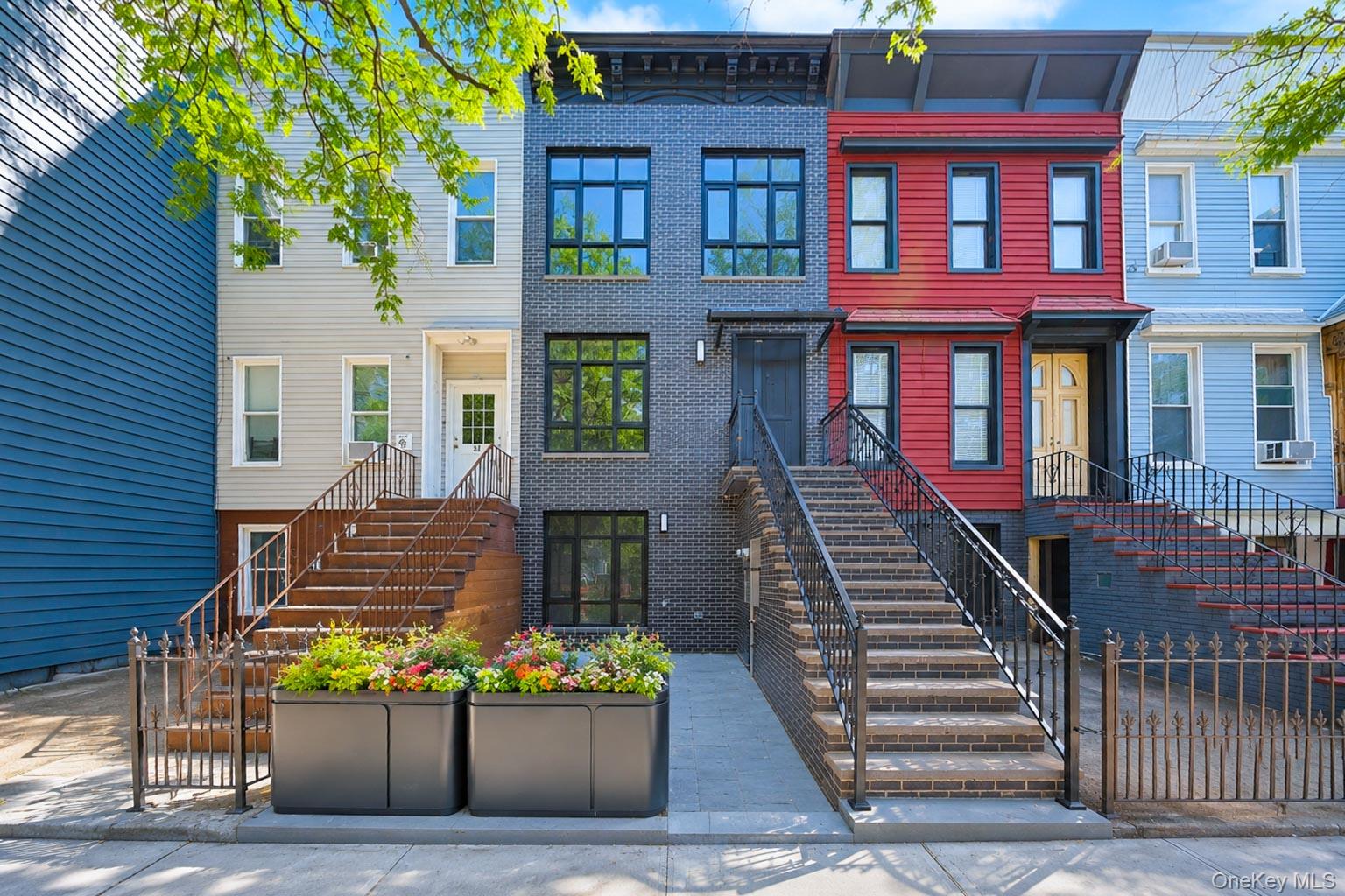 25 Goodwin Place – For Sale photo 2
