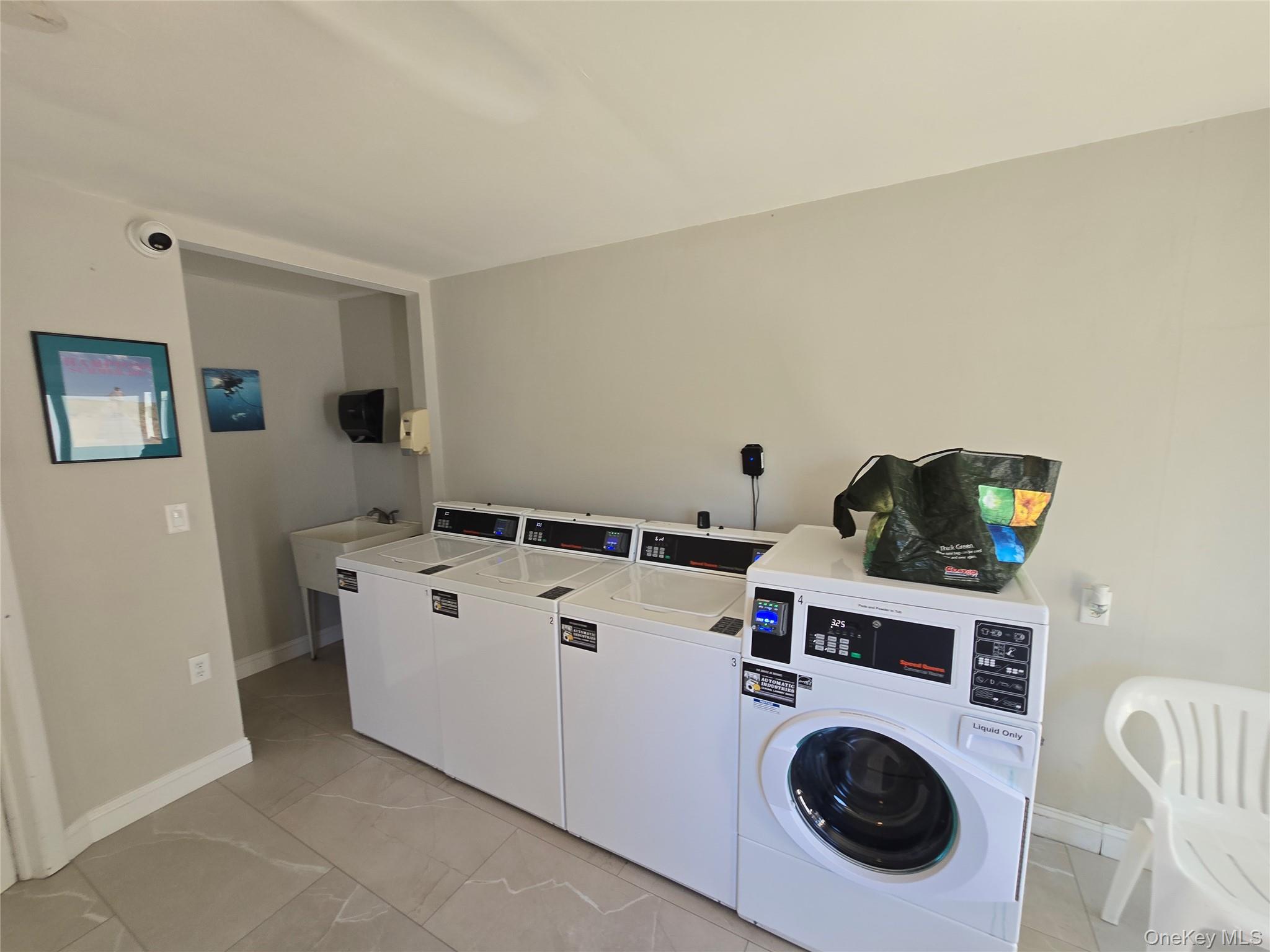 585 Dune Road, Unit L10 photo 15