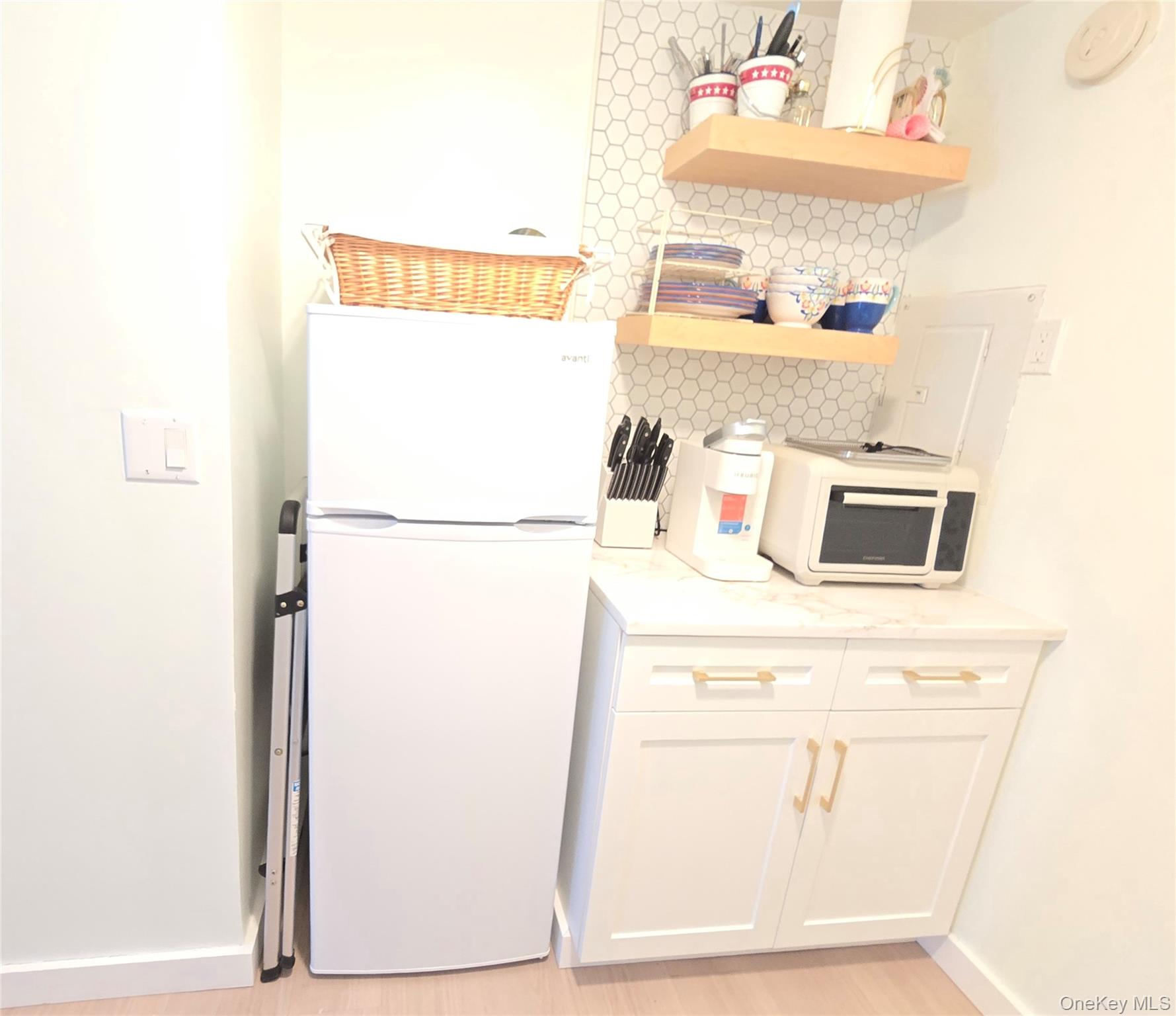 585 Dune Road, Unit L10 photo 18