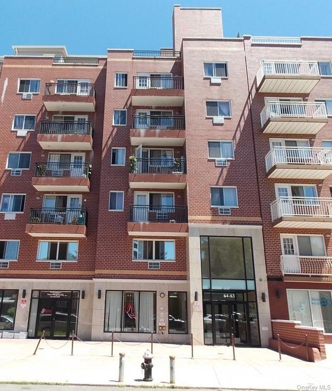 64-63 Austin Street, Unit 3B