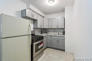 89-15 Parsons Boulevard – For Rent photo 11
