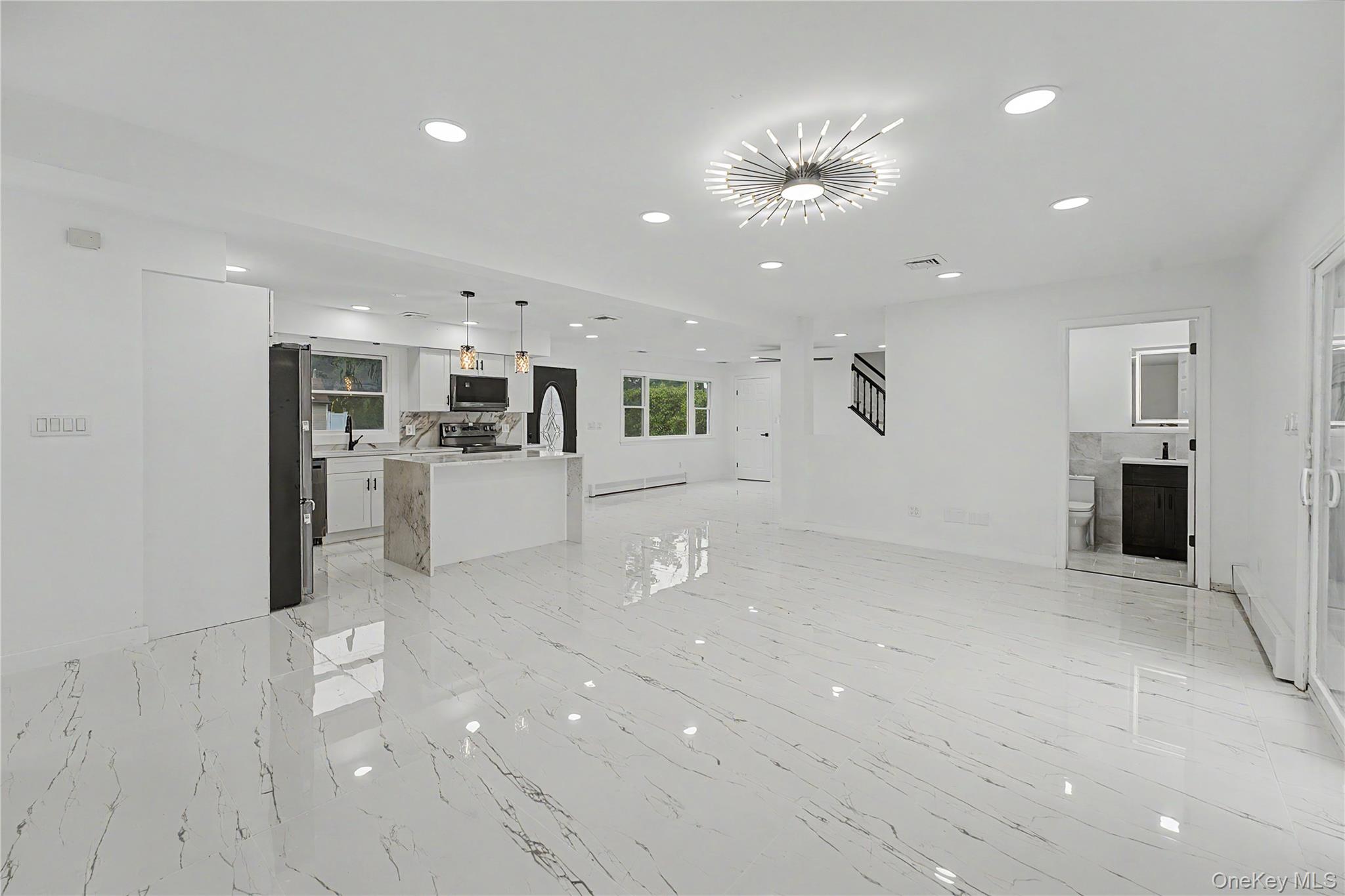 6 Regal Lane – For Sale photo 5