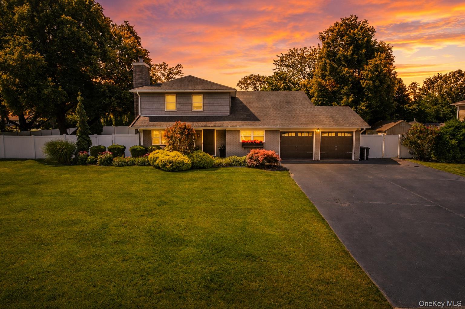 8 Feather Lane – For Sale