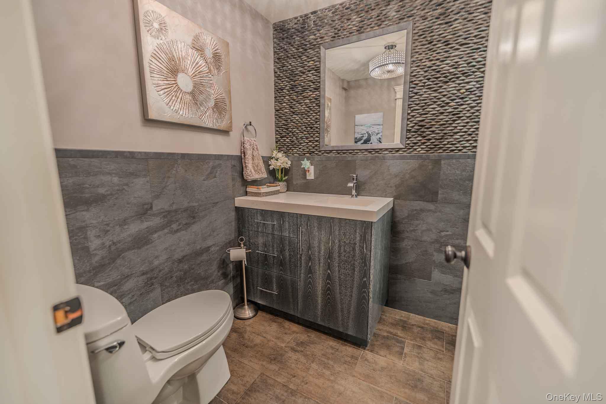8 Feather Lane – For Sale photo 19