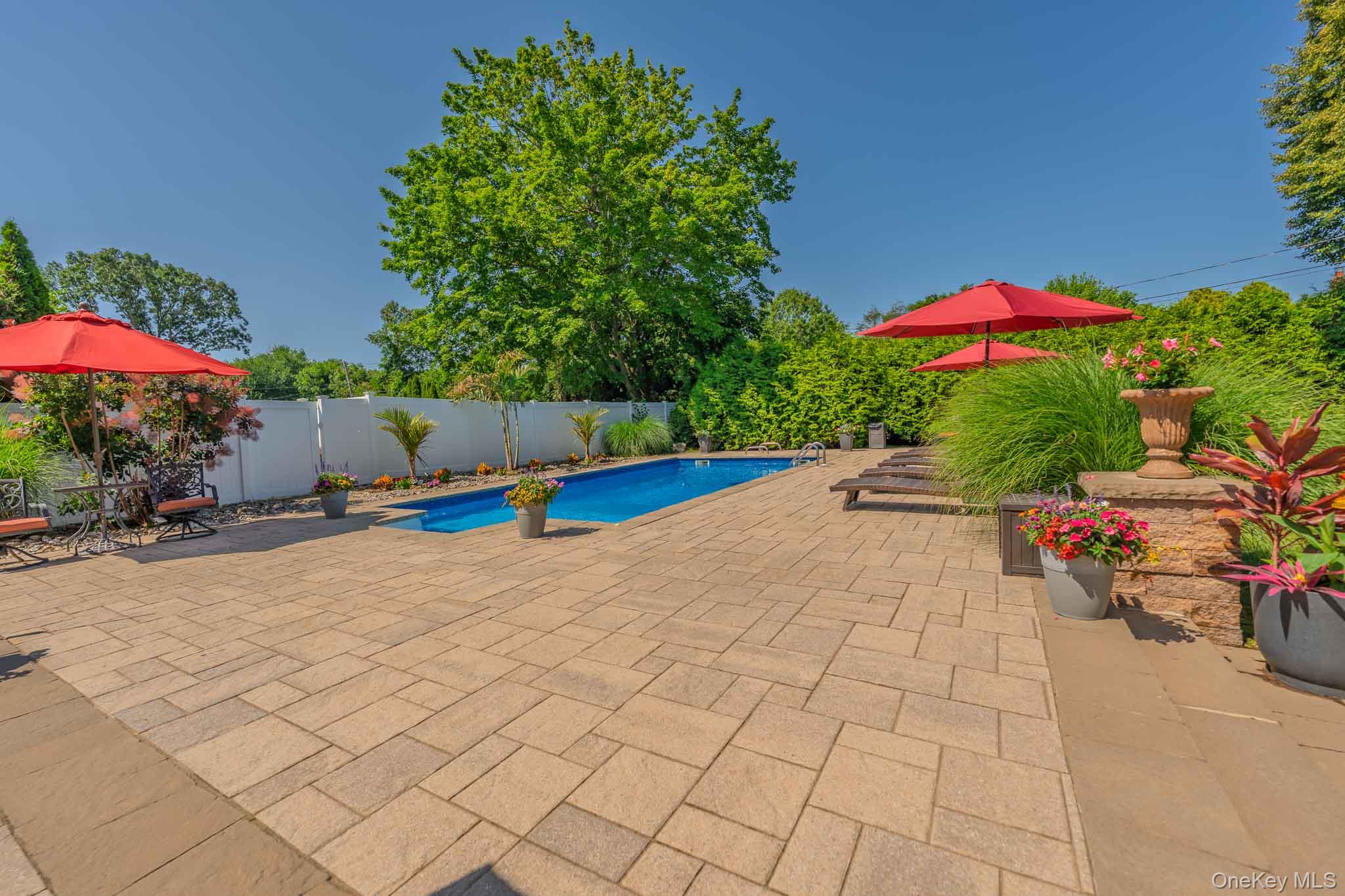 8 Feather Lane – For Sale photo 32