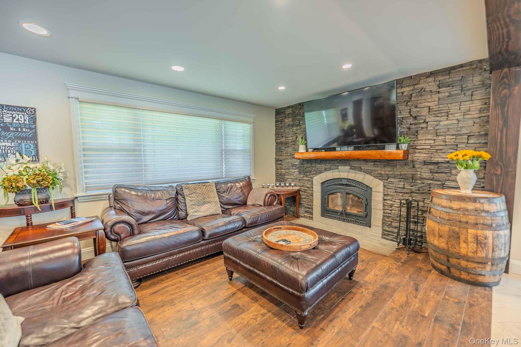 8 Feather Lane – For Sale photo 8