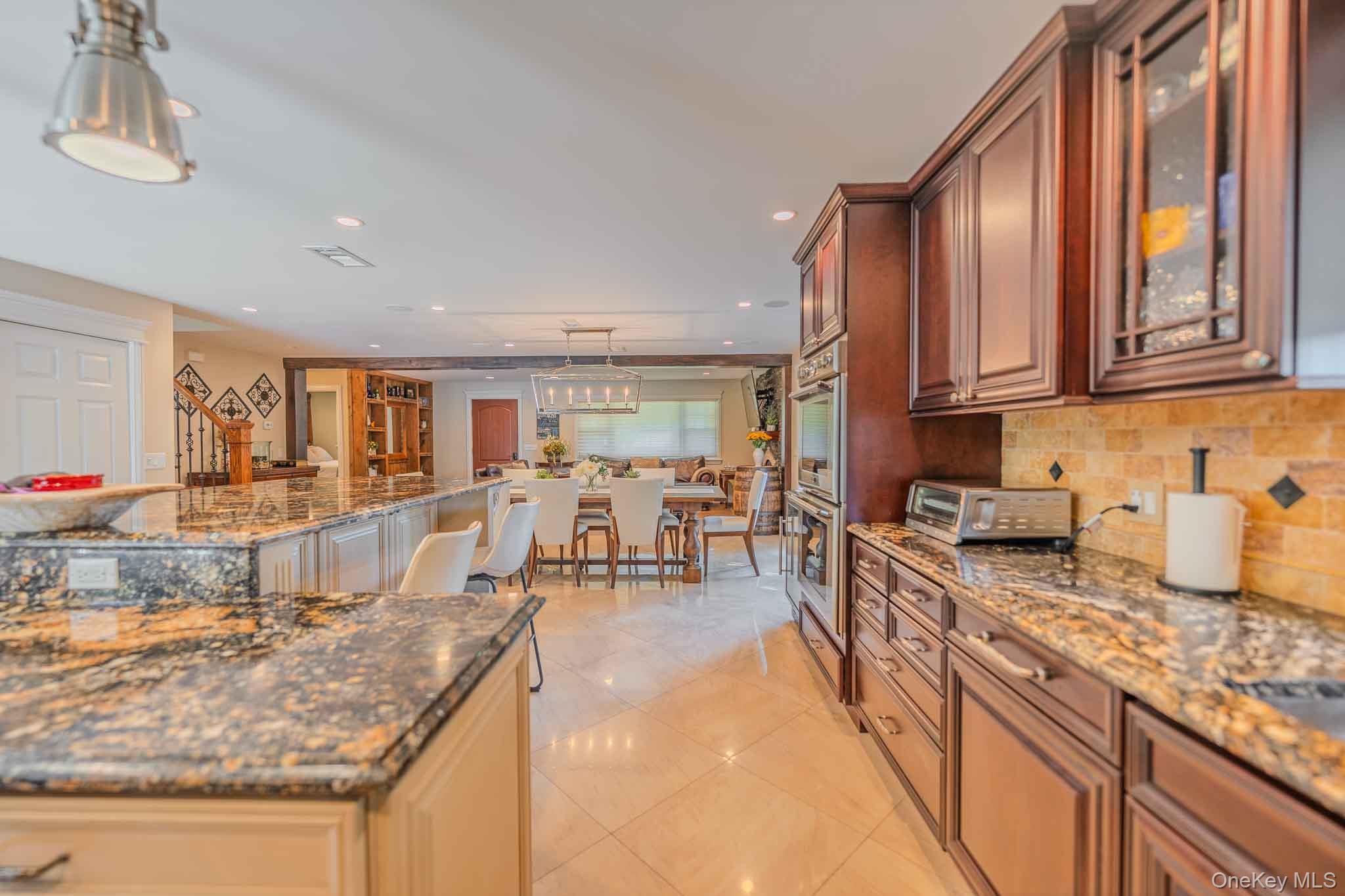 8 Feather Lane – For Sale photo 15