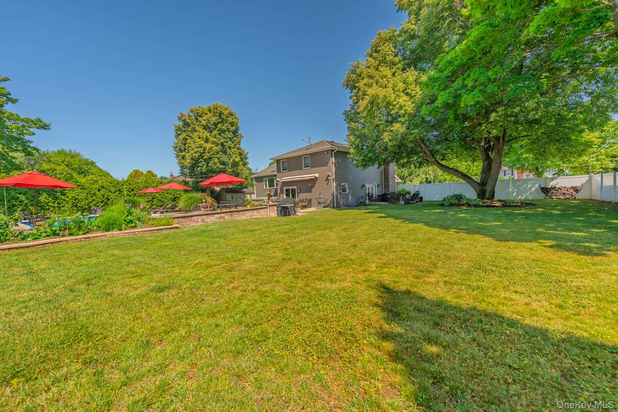 8 Feather Lane – For Sale photo 38
