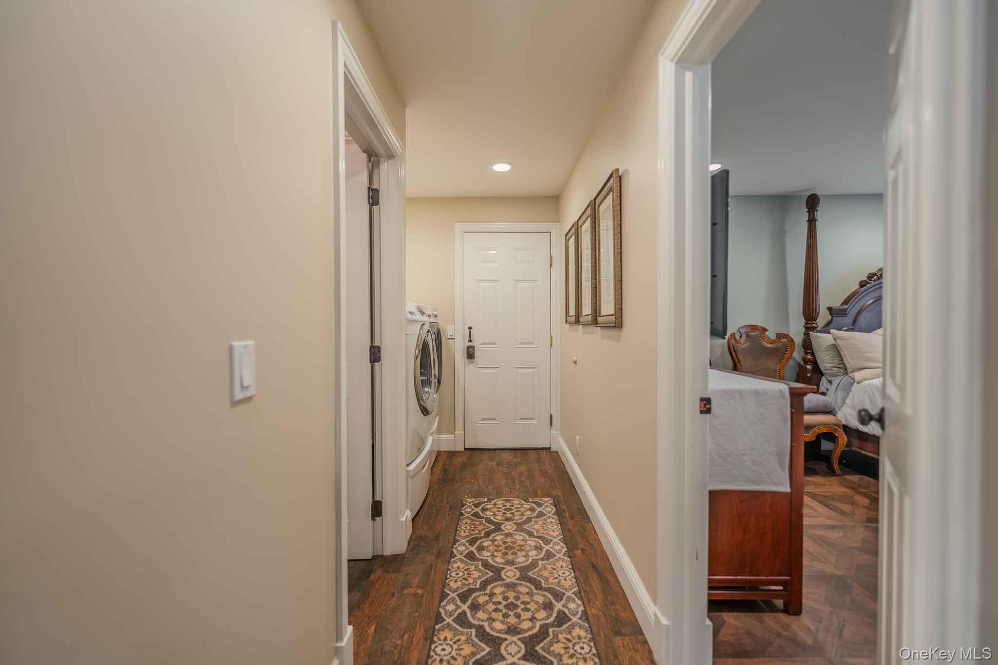 8 Feather Lane – For Sale photo 17