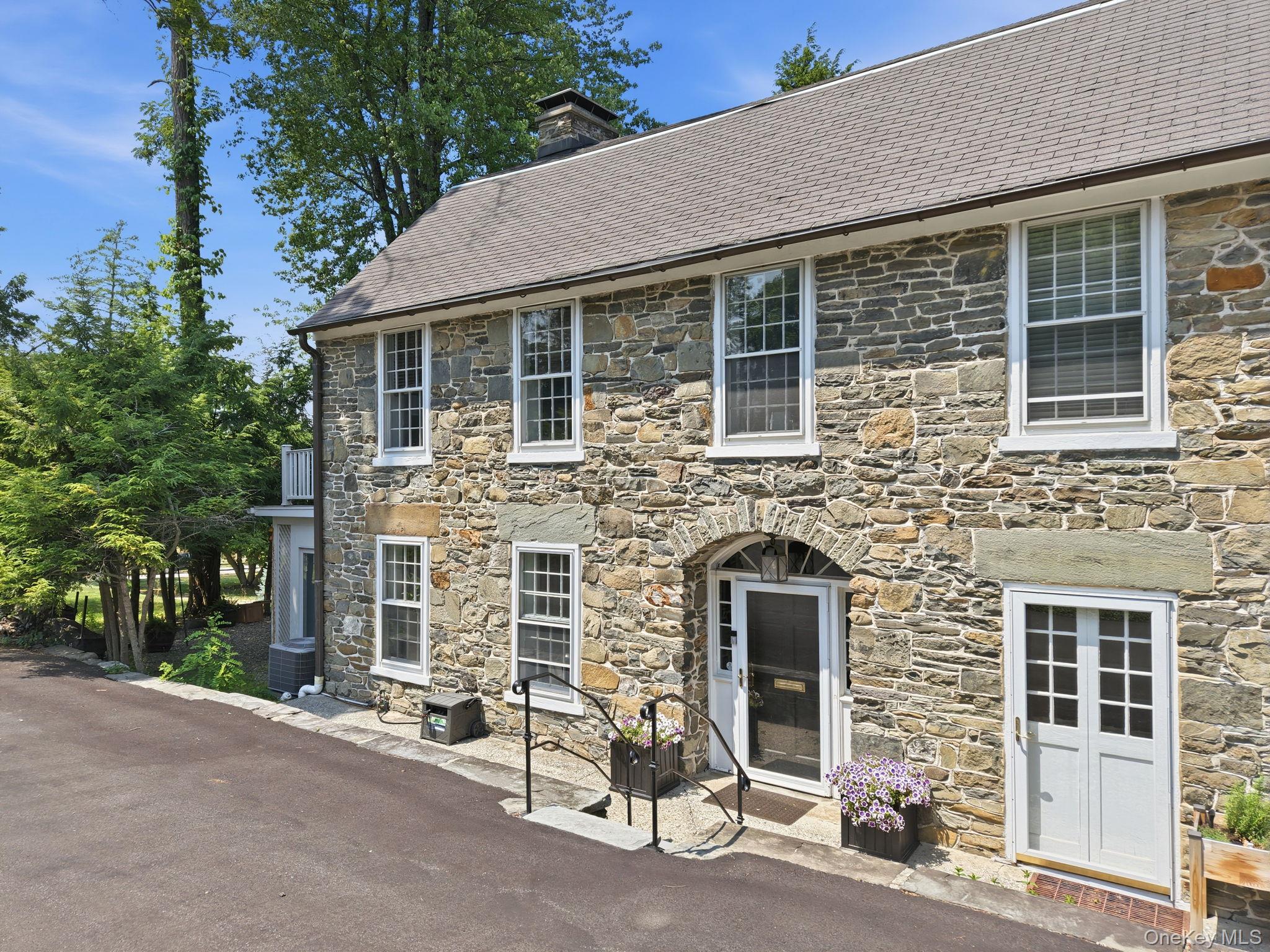 51 Adriance Avenue – For Rent photo 20