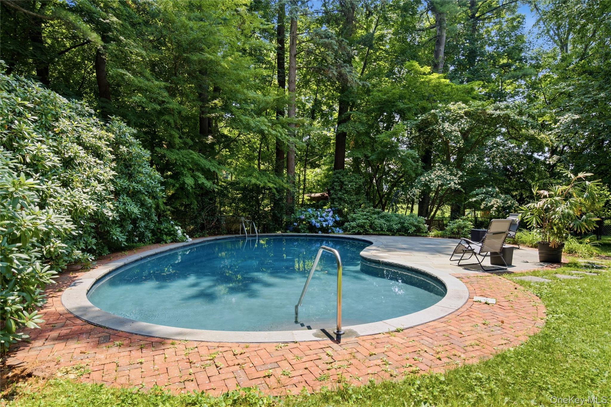 790 Bryant Avenue – For Sale photo 28