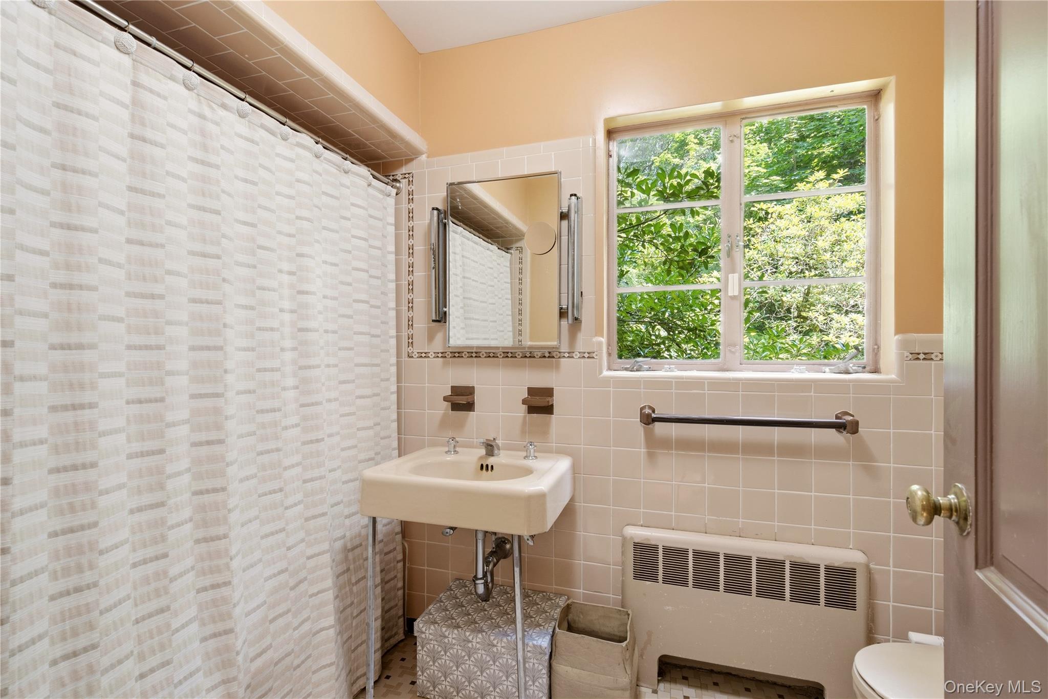 790 Bryant Avenue – For Sale photo 23