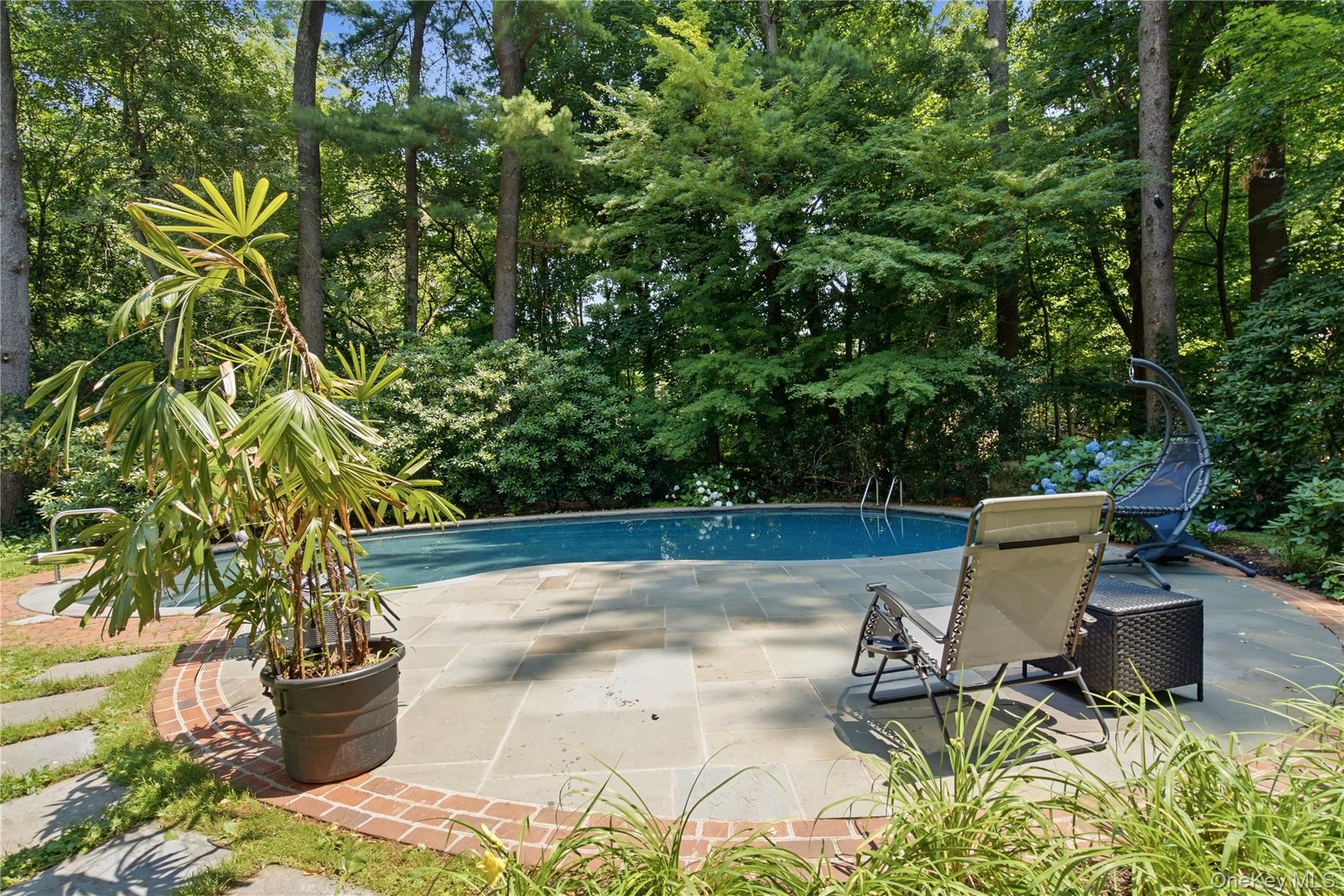 790 Bryant Avenue – For Sale photo 30