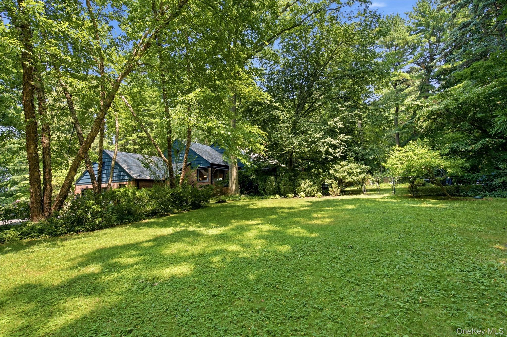 790 Bryant Avenue – For Sale photo 33