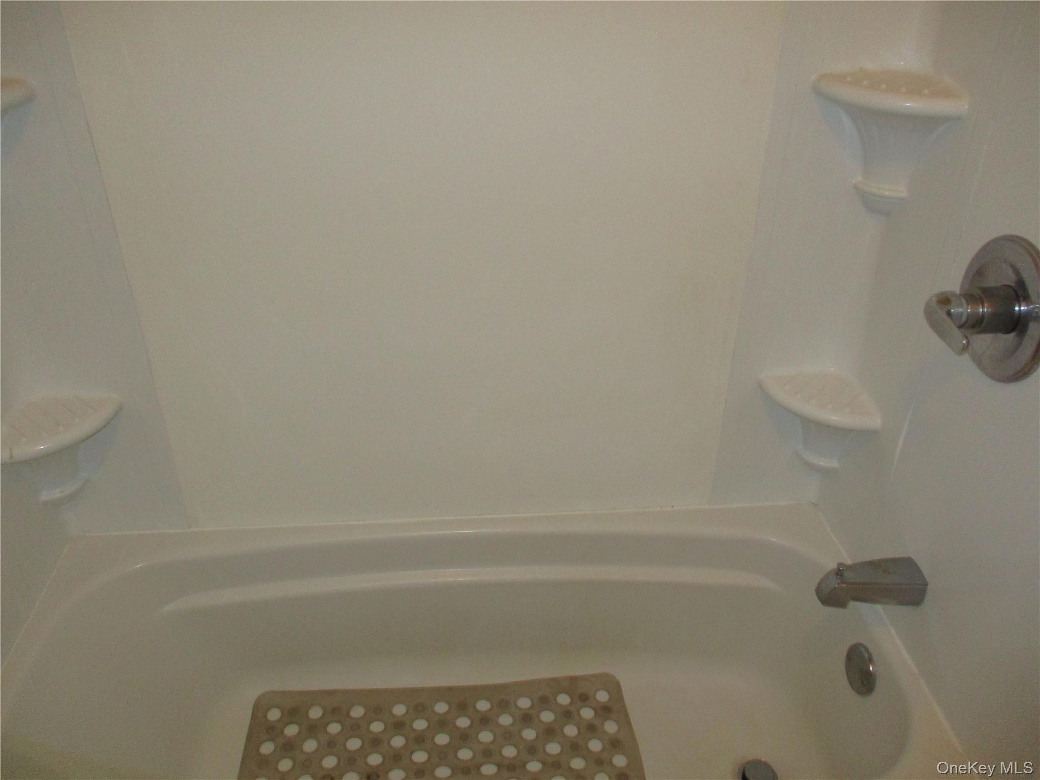 33 Bayview Terrace Unit 1 – For Rent photo 22