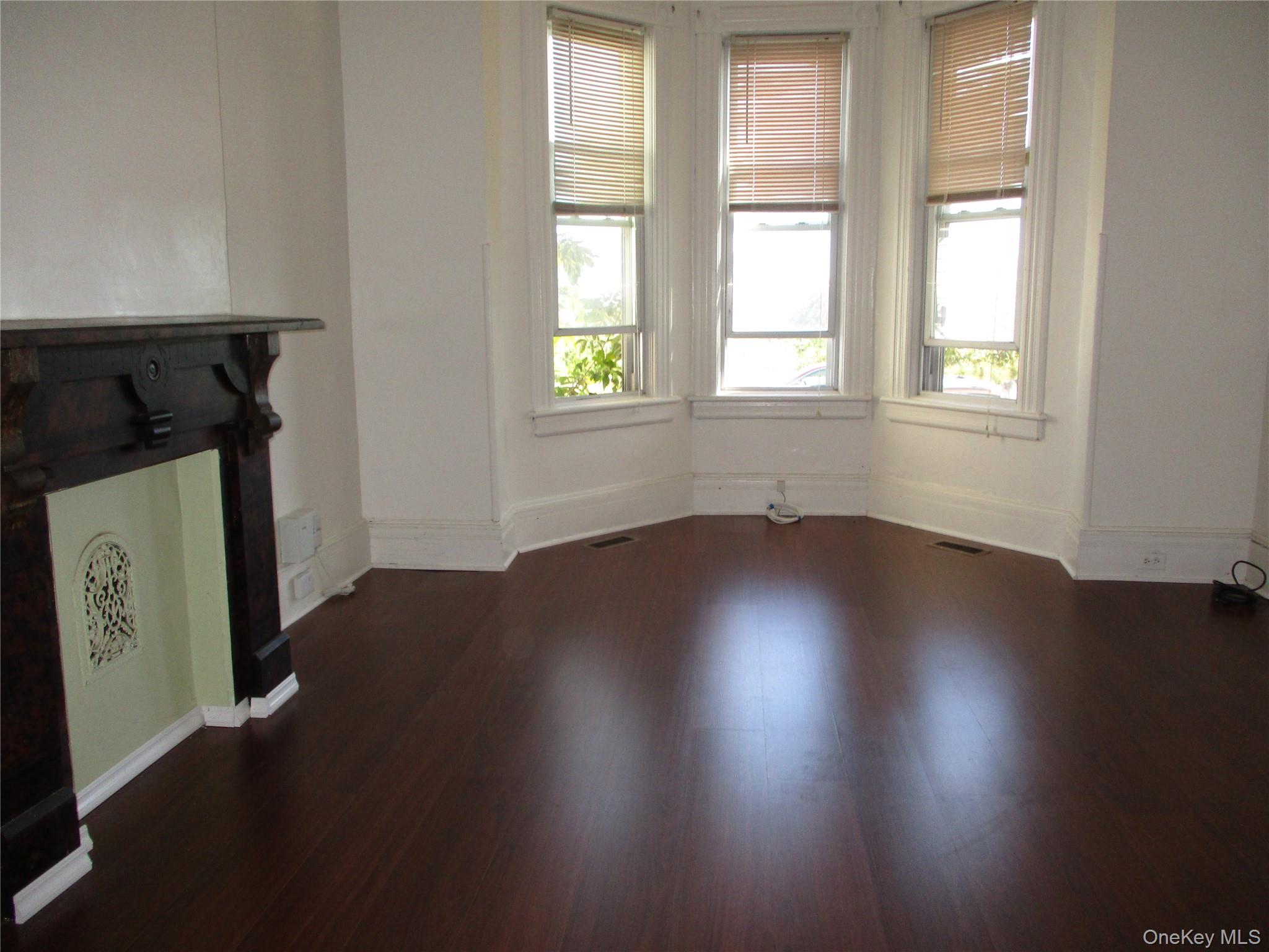 33 Bayview Terrace Unit 1 – For Rent photo 7