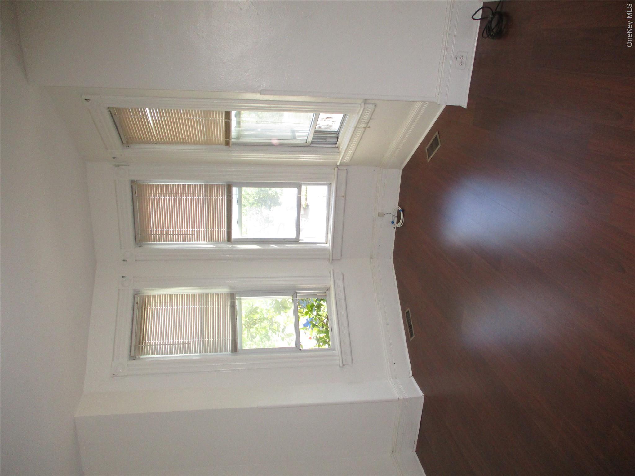33 Bayview Terrace Unit 1 – For Rent photo 6