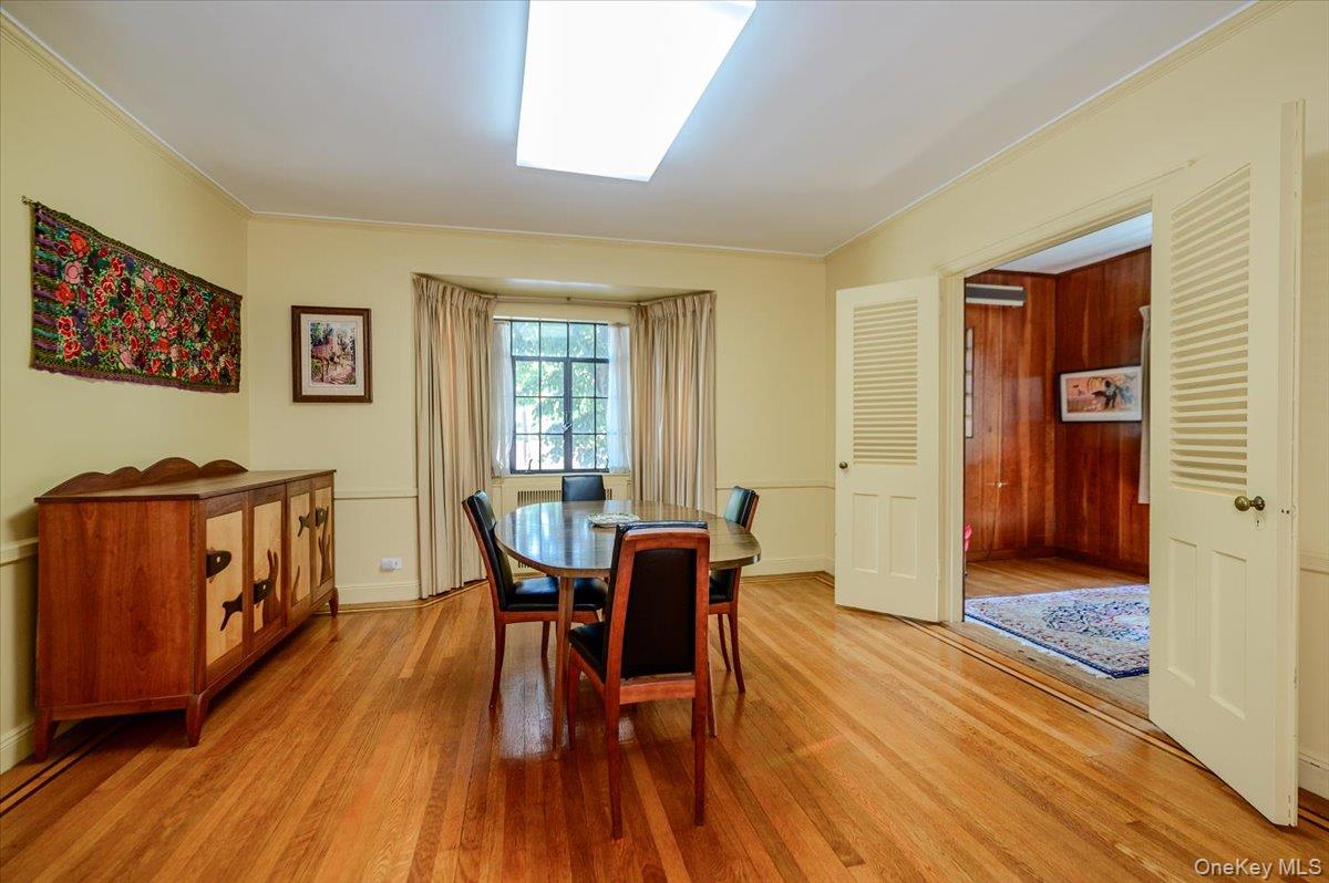 1264 Rhinelander Avenue – For Sale photo 8
