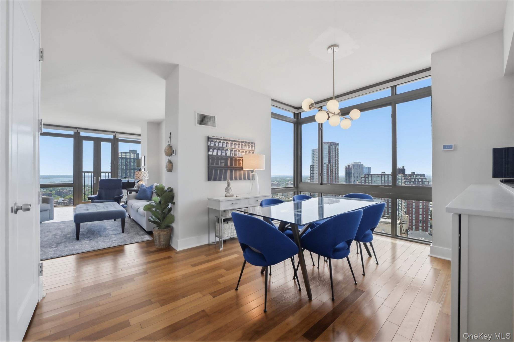 175 Huguenot Street, Unit 2503 photo 2