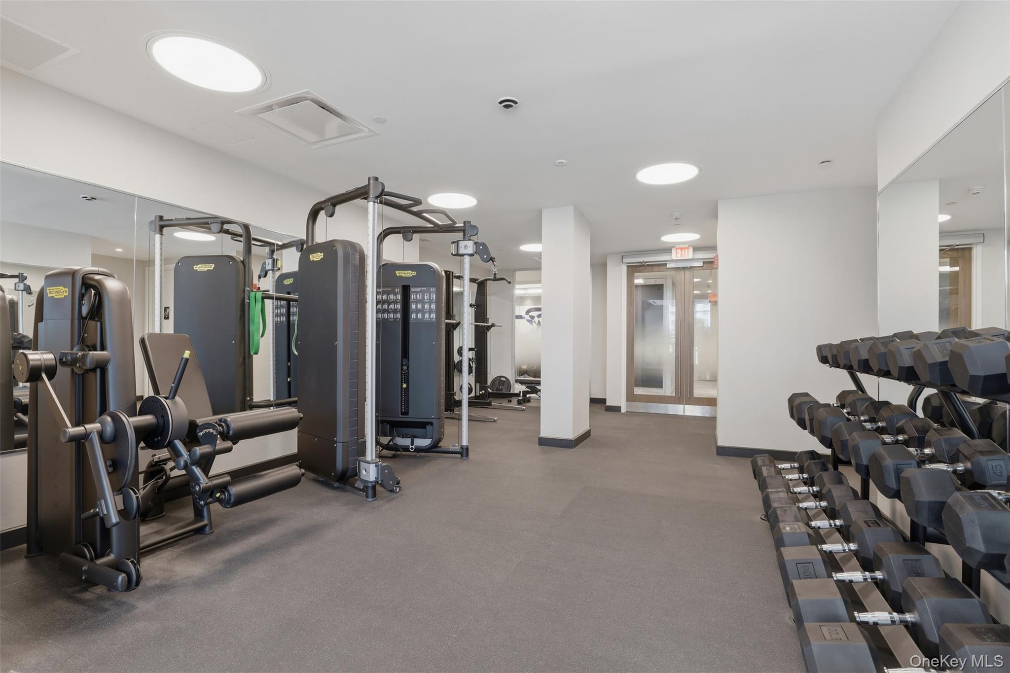 175 Huguenot Street, Unit 2503 photo 33