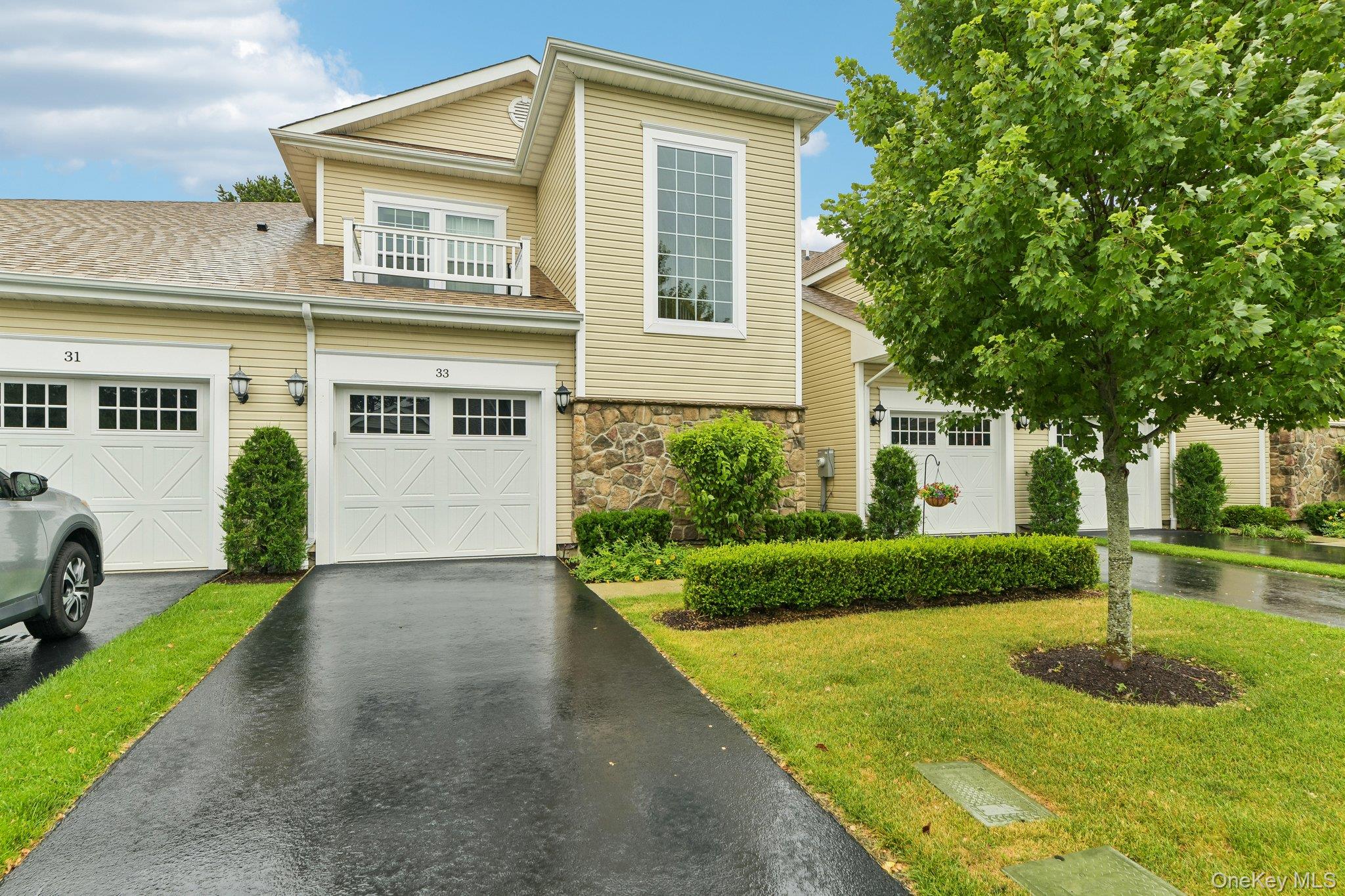 33 Greentree Court – For Sale