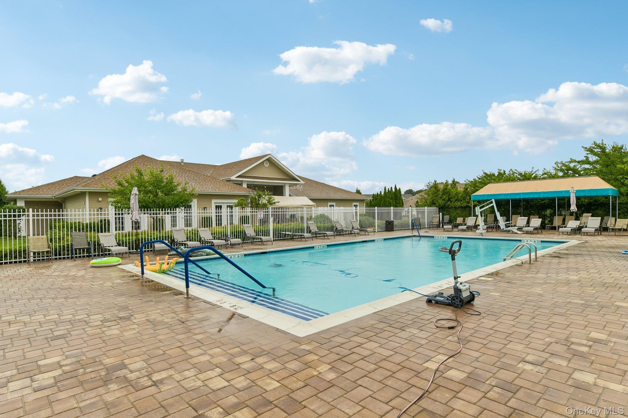 33 Greentree Court – For Sale photo 31