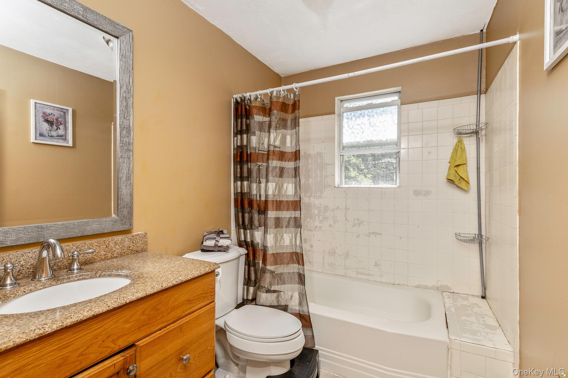312 Peconic Avenue – For Sale photo 13