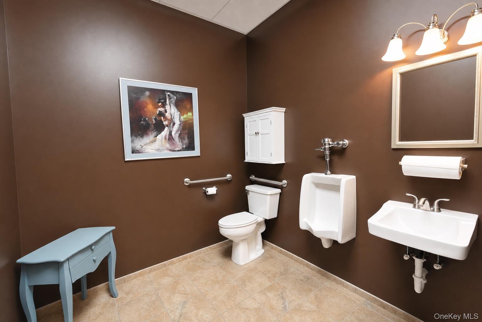 18-20 Hempstead Turnpike – For Sale photo 25