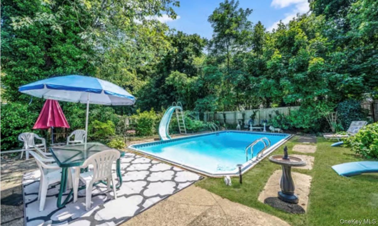 26 Harvard Lane – For Sale photo 22