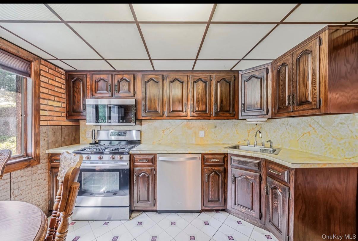 26 Harvard Lane – For Sale photo 14