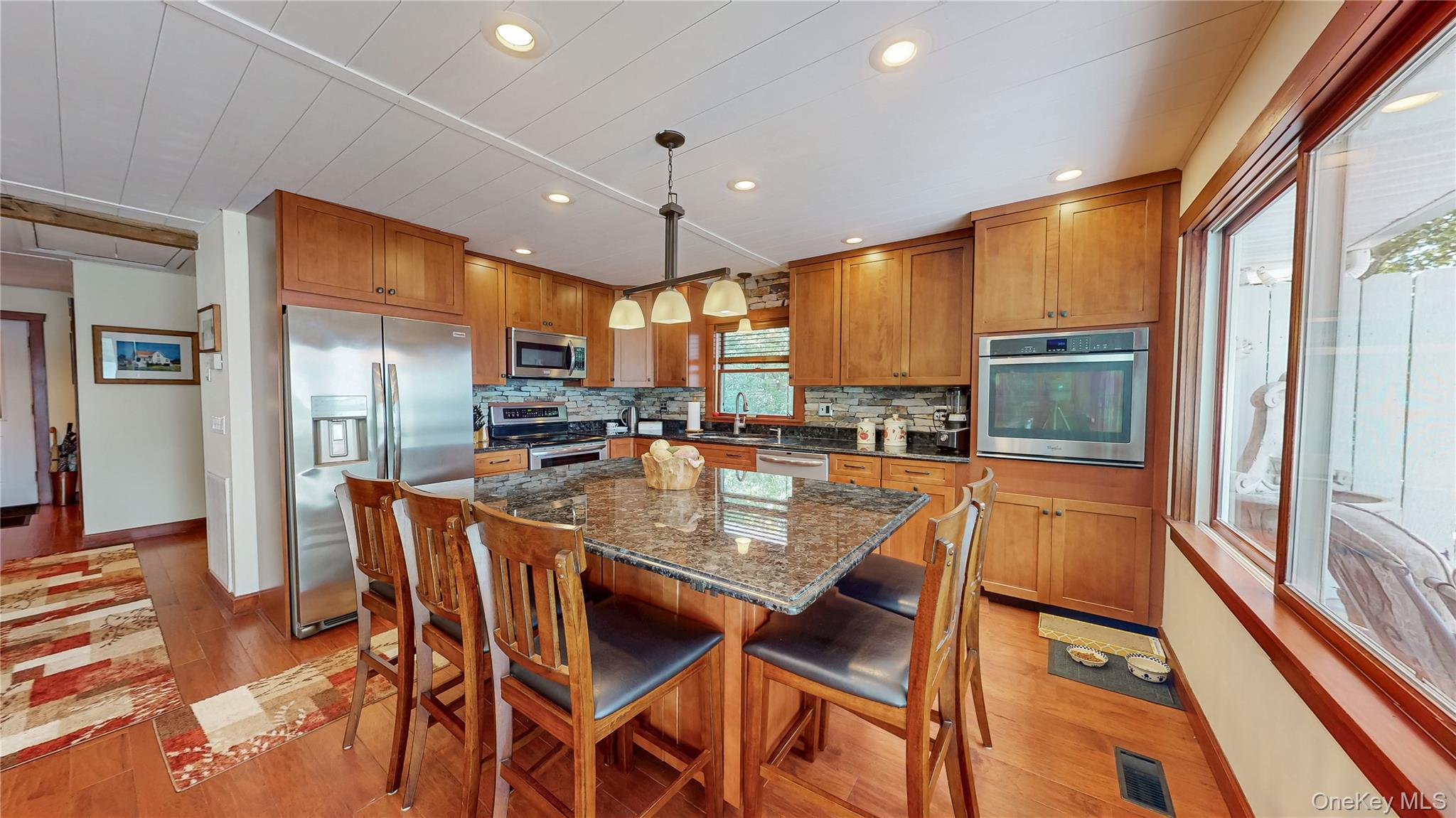 20 Sunset Point – For Sale photo 23
