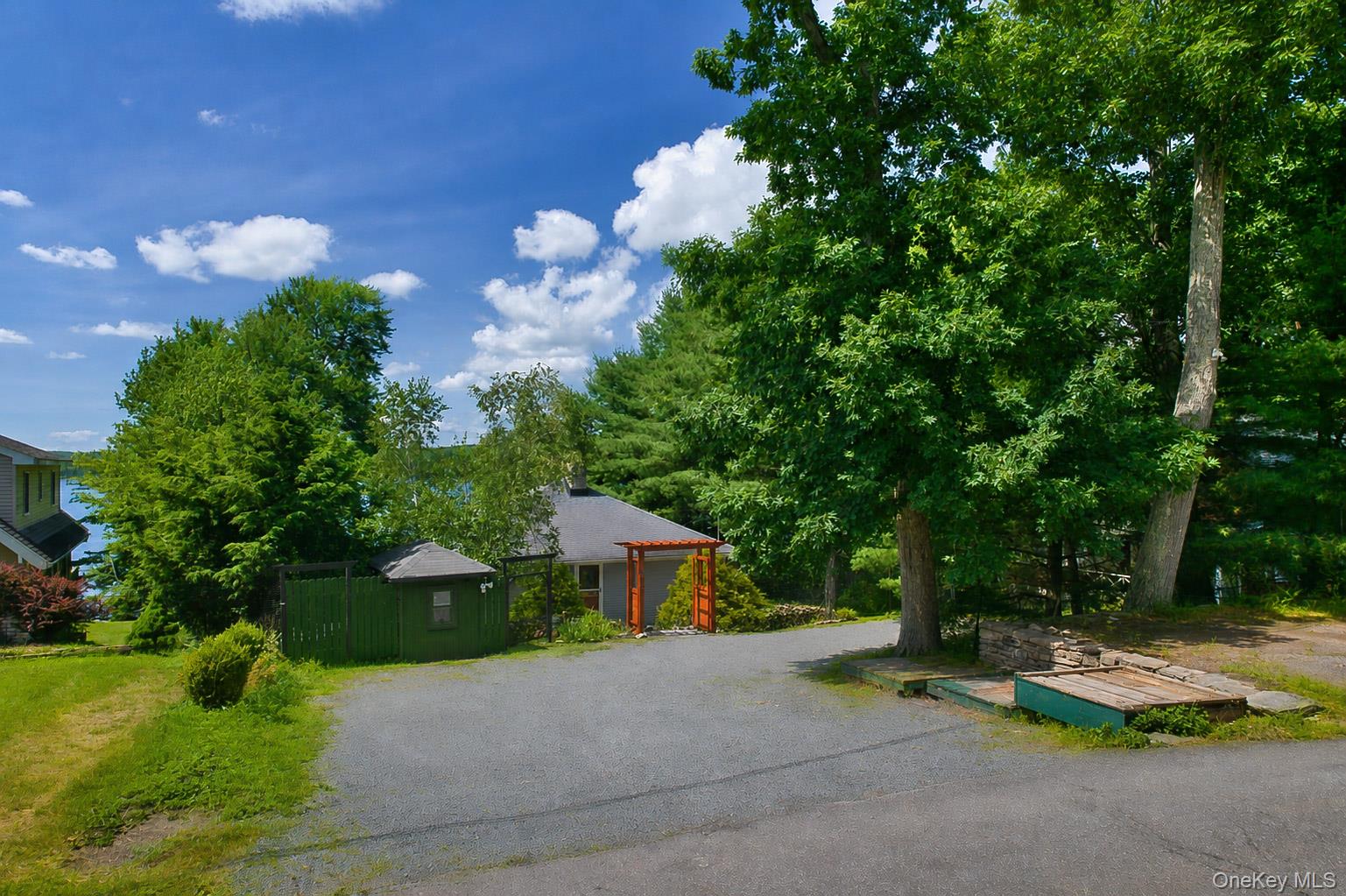 20 Sunset Point – For Sale photo 47