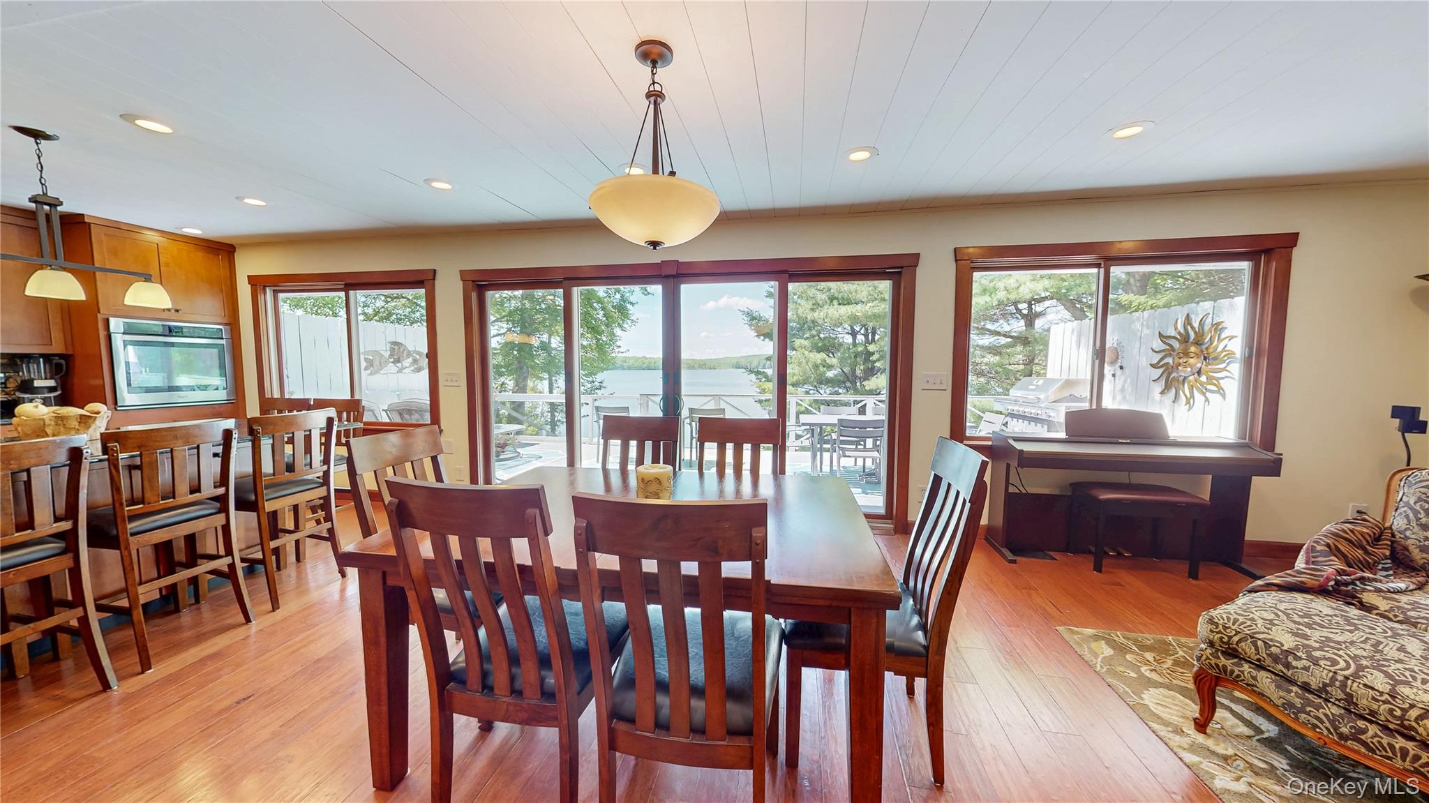 20 Sunset Point – For Sale photo 17