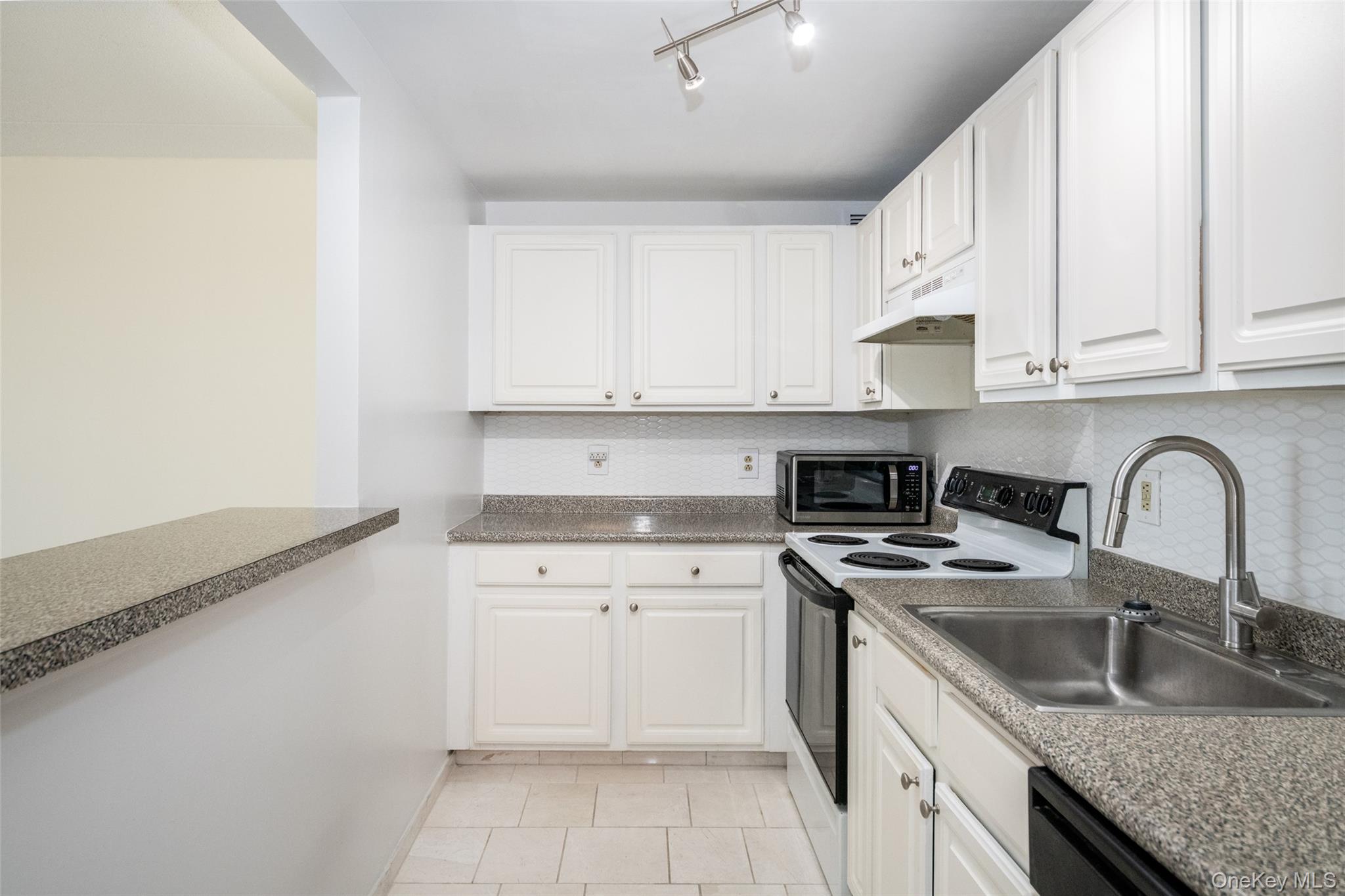 123 Mamaroneck Avenue, Unit 614 photo 7