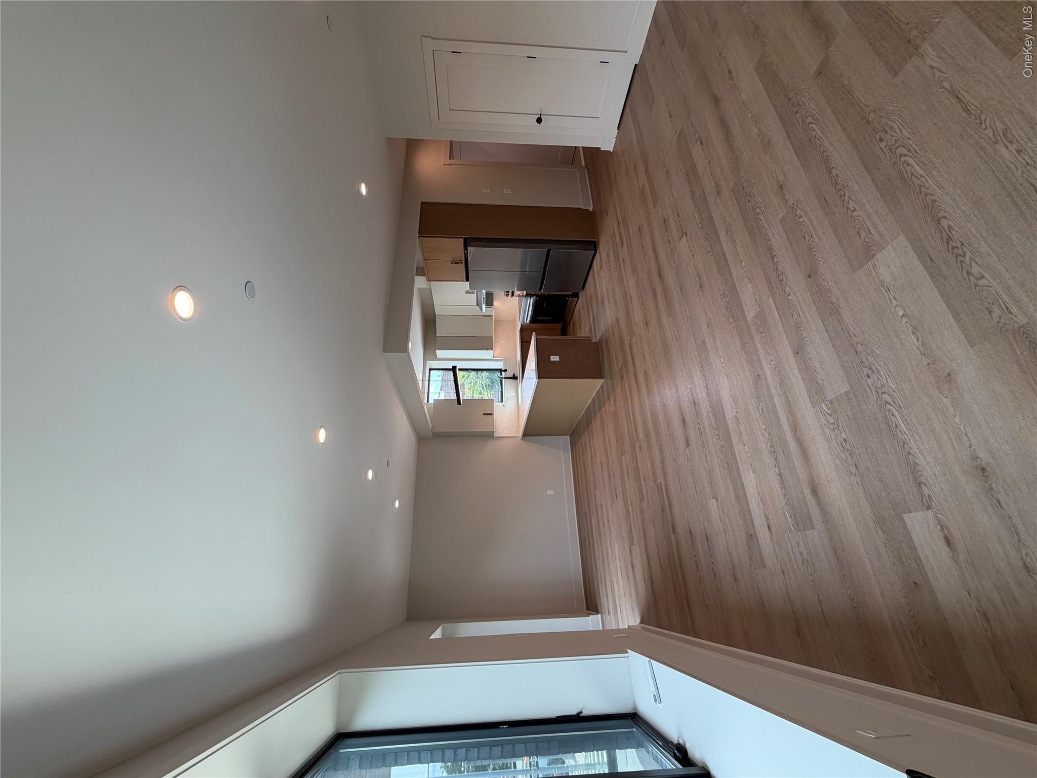 8322 24th Avenue, Unit 2C photo 6