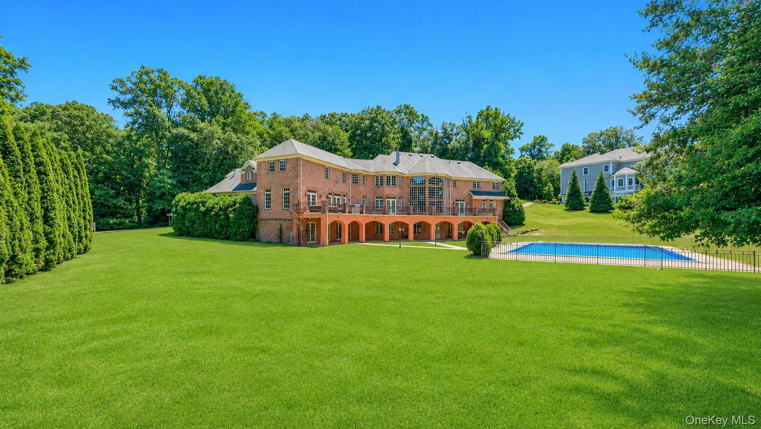250 Oyster Bay Road – For Sale photo 5