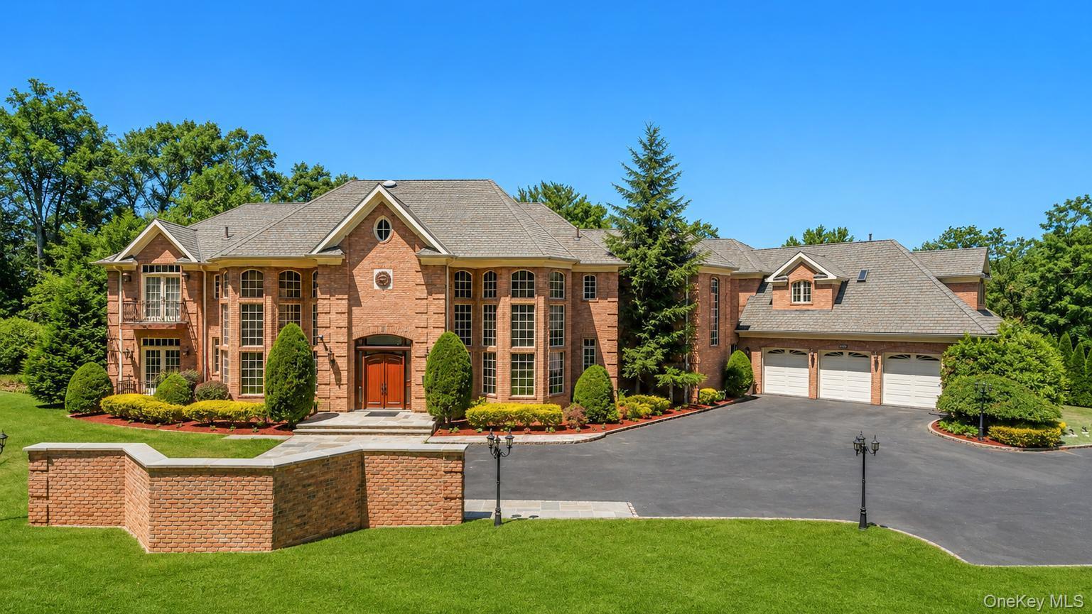 250 Oyster Bay Road – For Sale