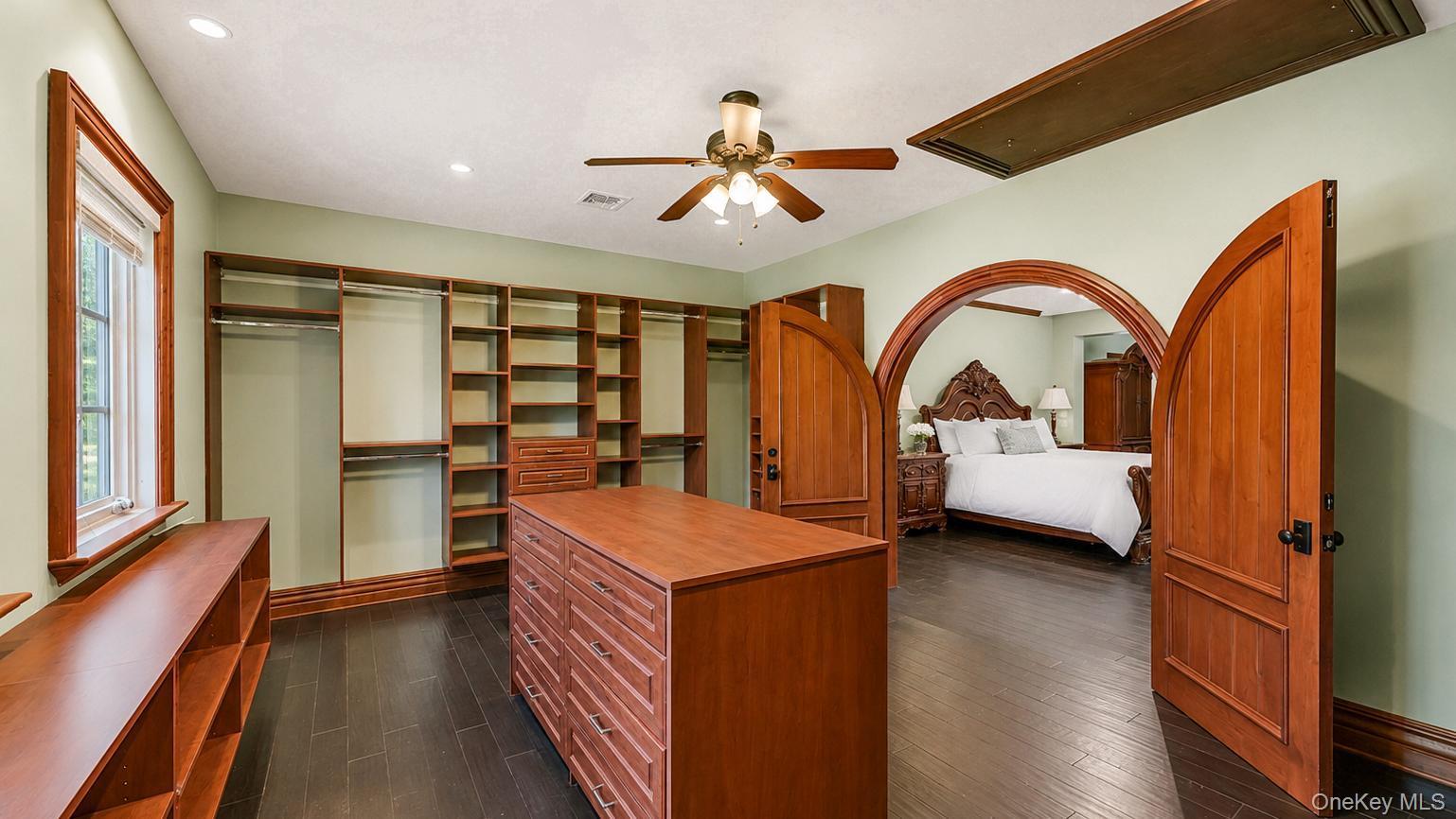 250 Oyster Bay Road – For Sale photo 19