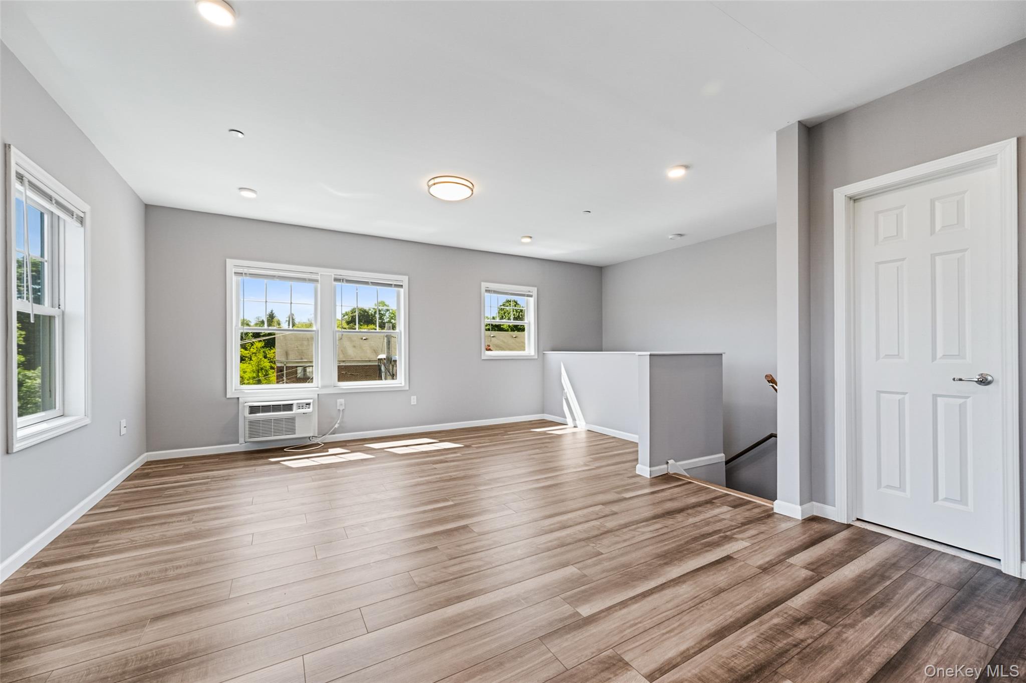 108 N Kensico Avenue, Unit 5B photo 4