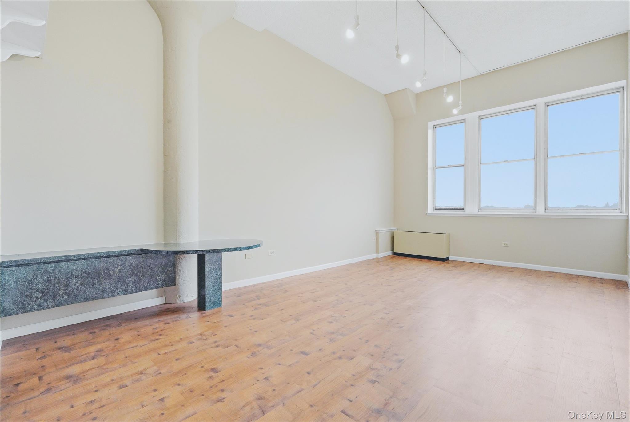 1 Landmark Square, Unit 405 photo 7