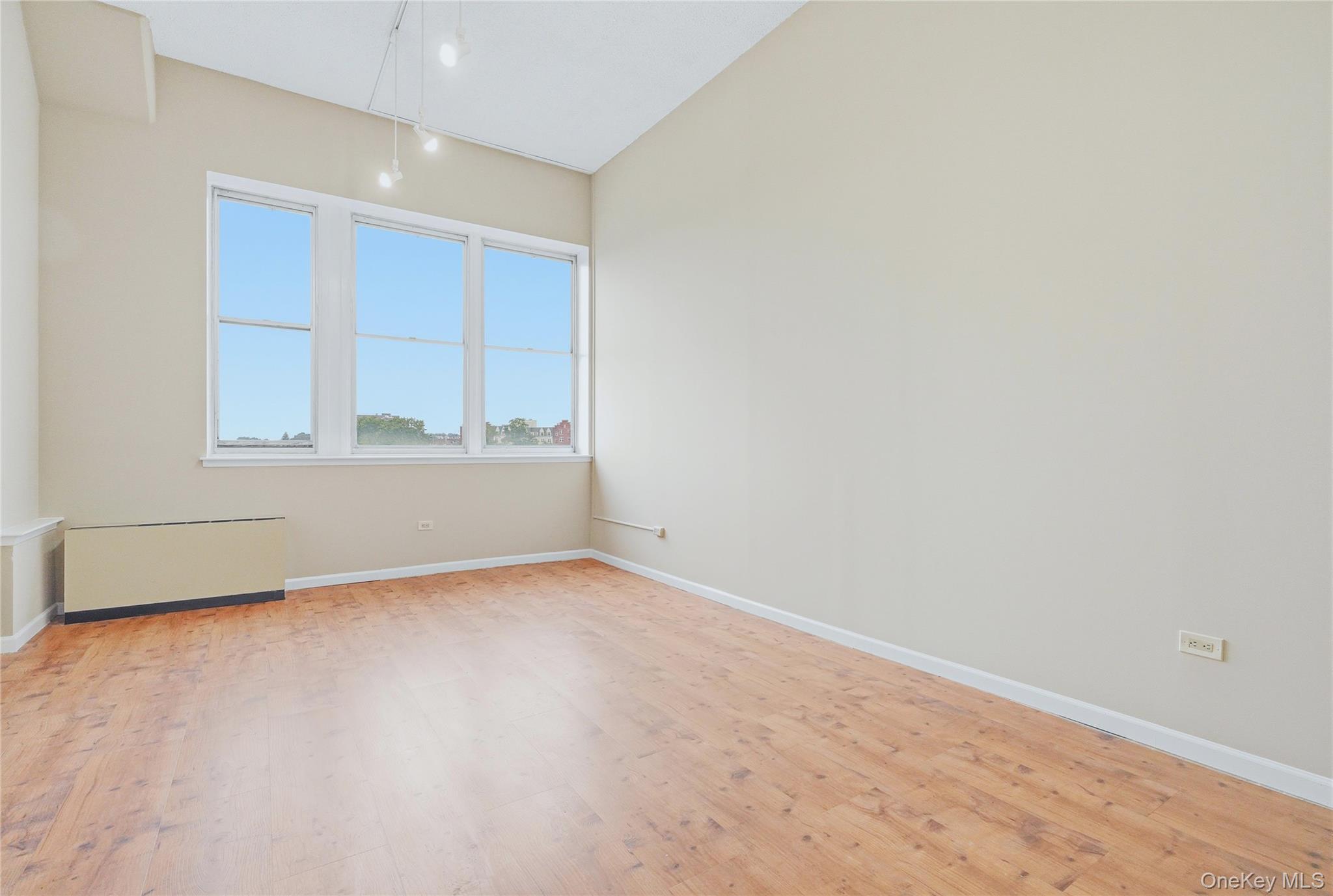 1 Landmark Square, Unit 405 photo 8