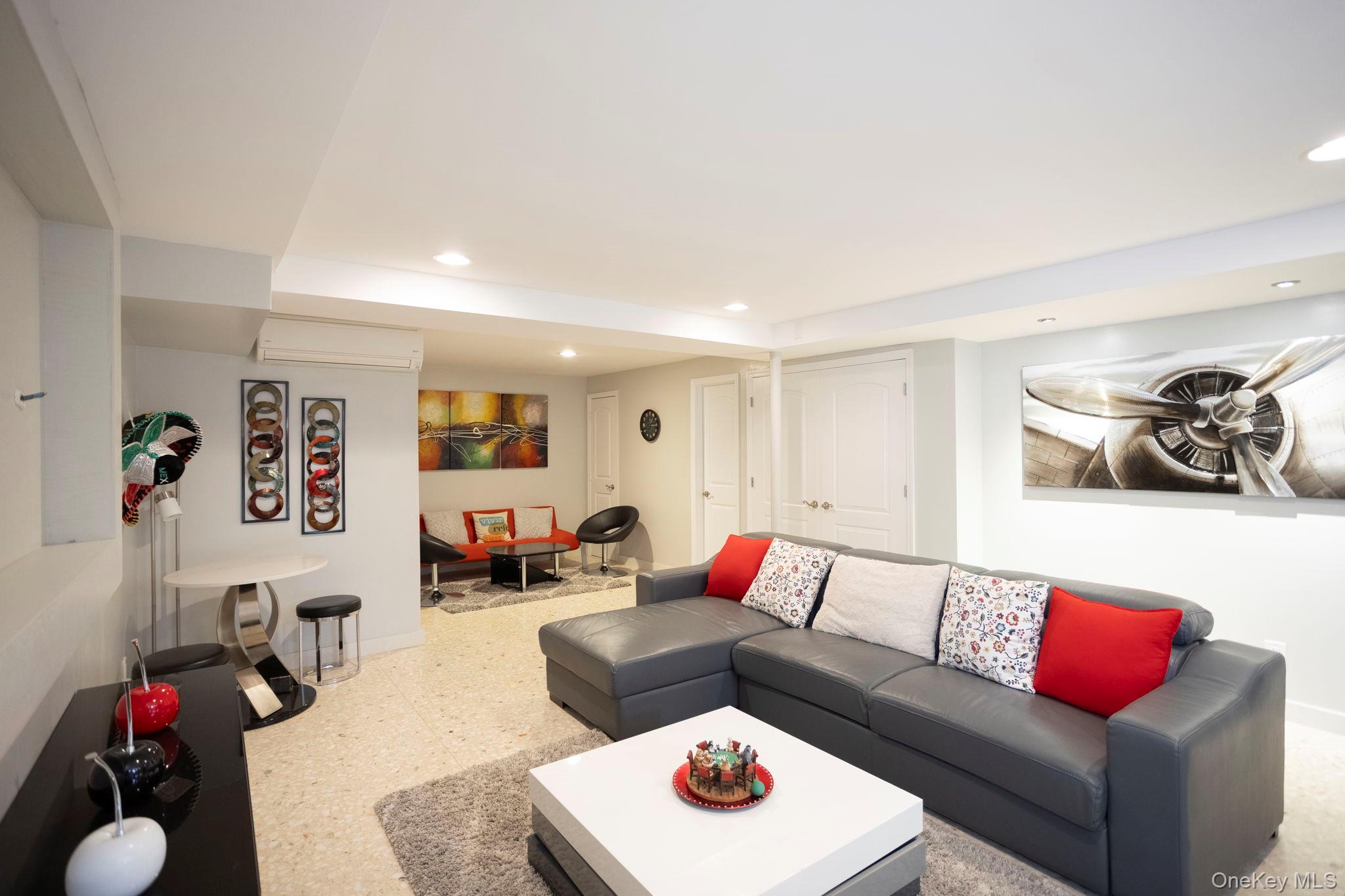198-31 Pompeii Avenue – For Sale photo 26