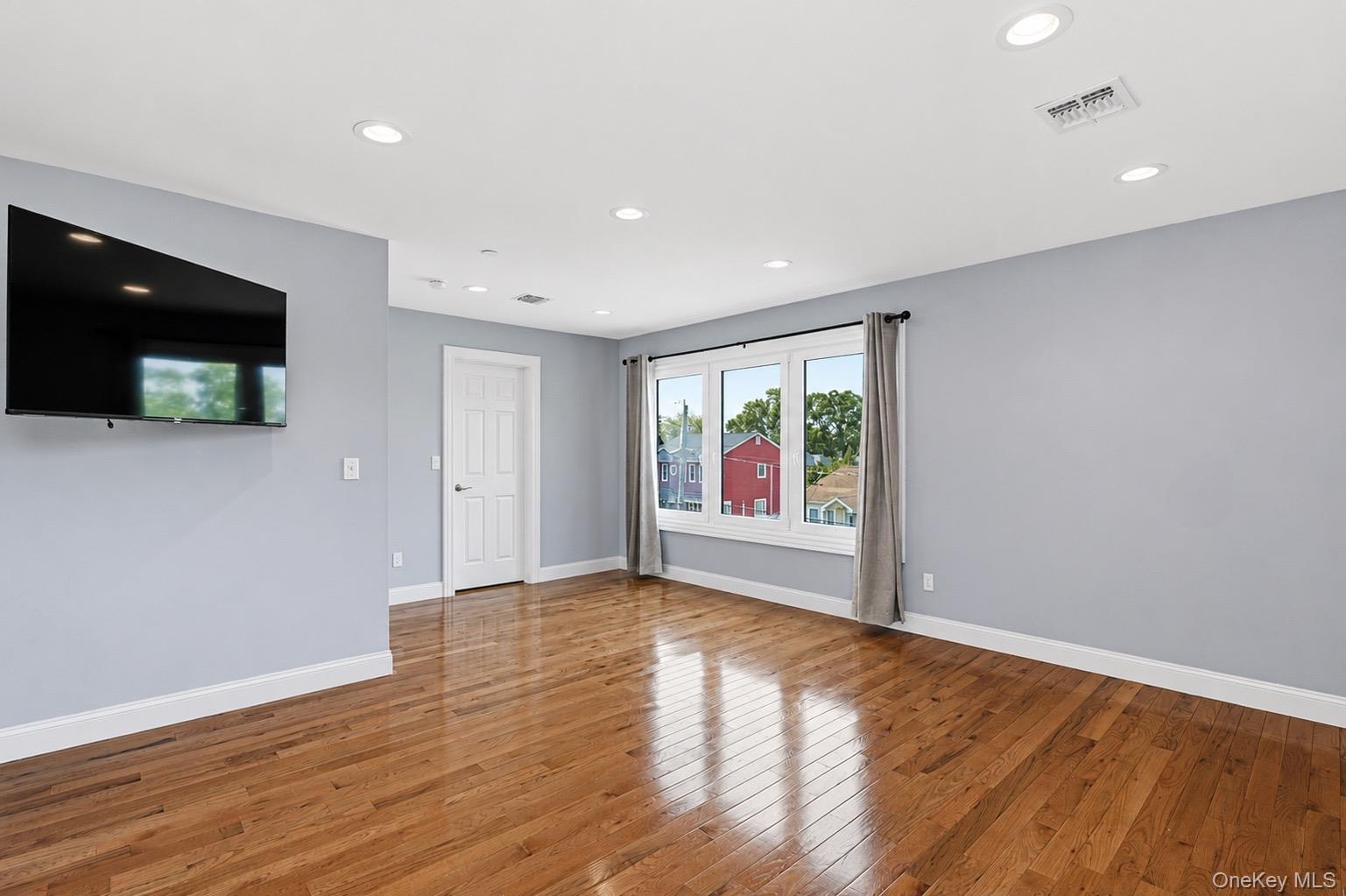 762 Pecan Street – For Sale photo 10