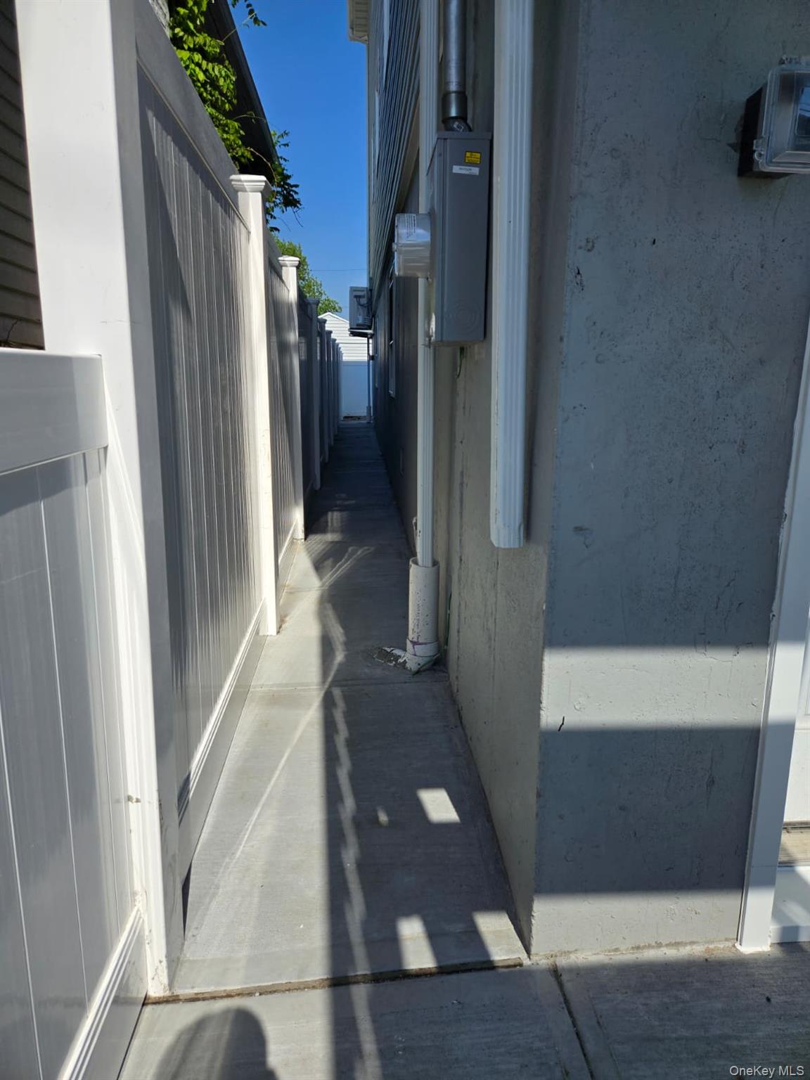 508 Beach 45 Street – For Sale photo 4