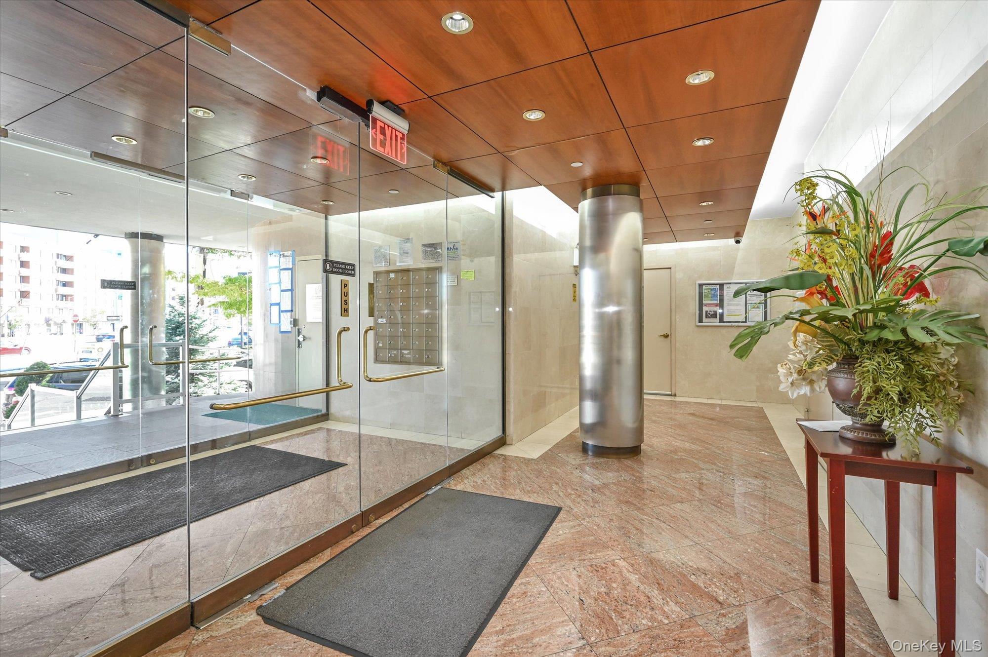 81-14 Queens Boulevard, Unit PH6C photo 20