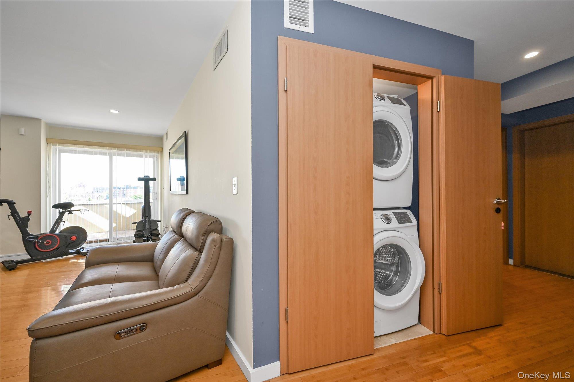 81-14 Queens Boulevard, Unit PH6C photo 9