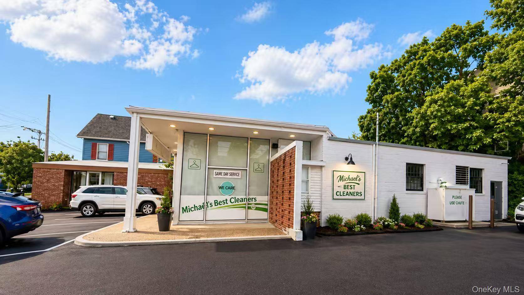 1502 Main Street – For Sale